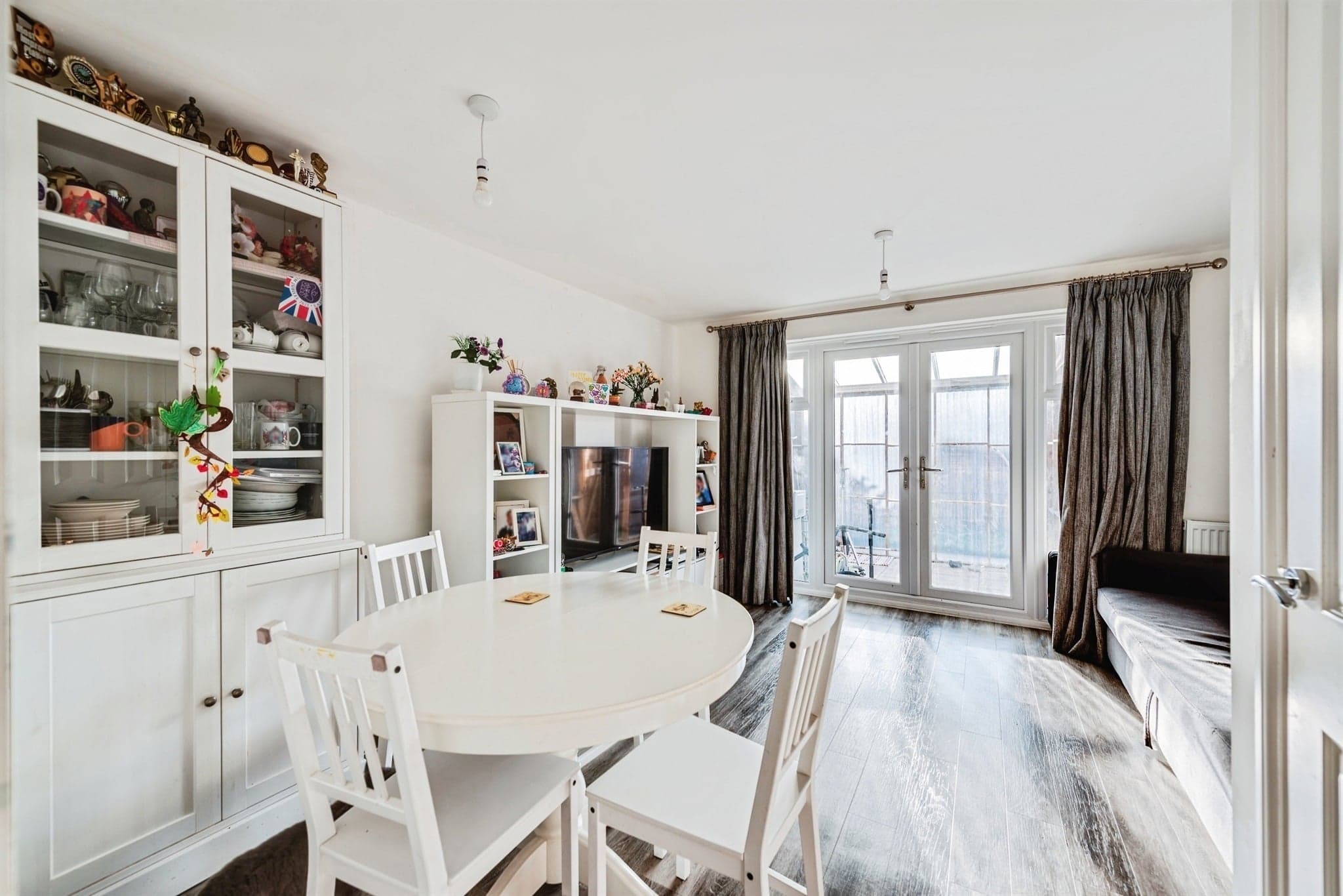 Property at Kestrel Crescent, Witney