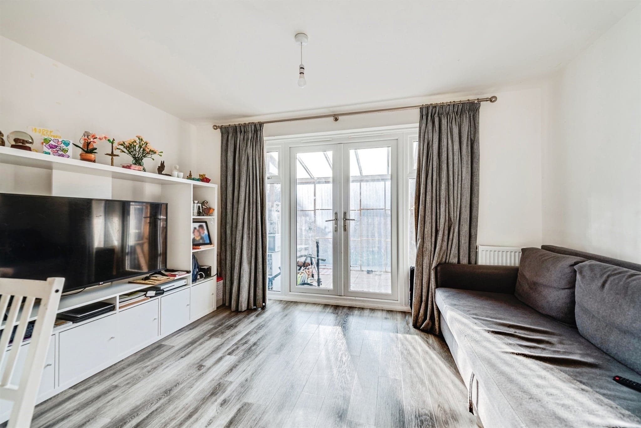 Property at Kestrel Crescent, Witney