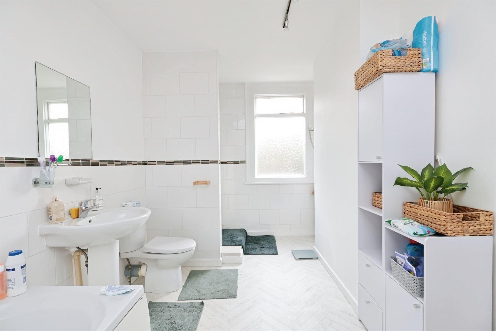 Property at Totteridge Avenue, High Wycombe