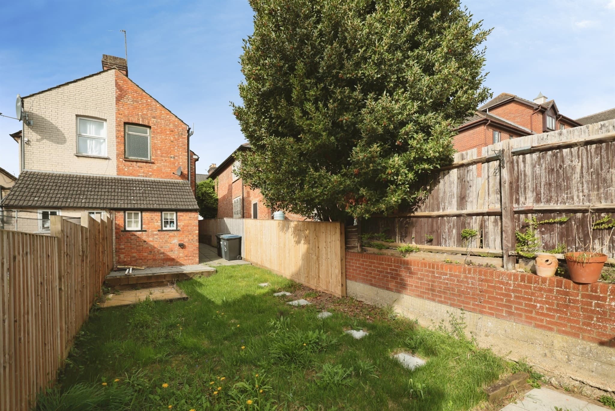 Property at Totteridge Avenue, High Wycombe
