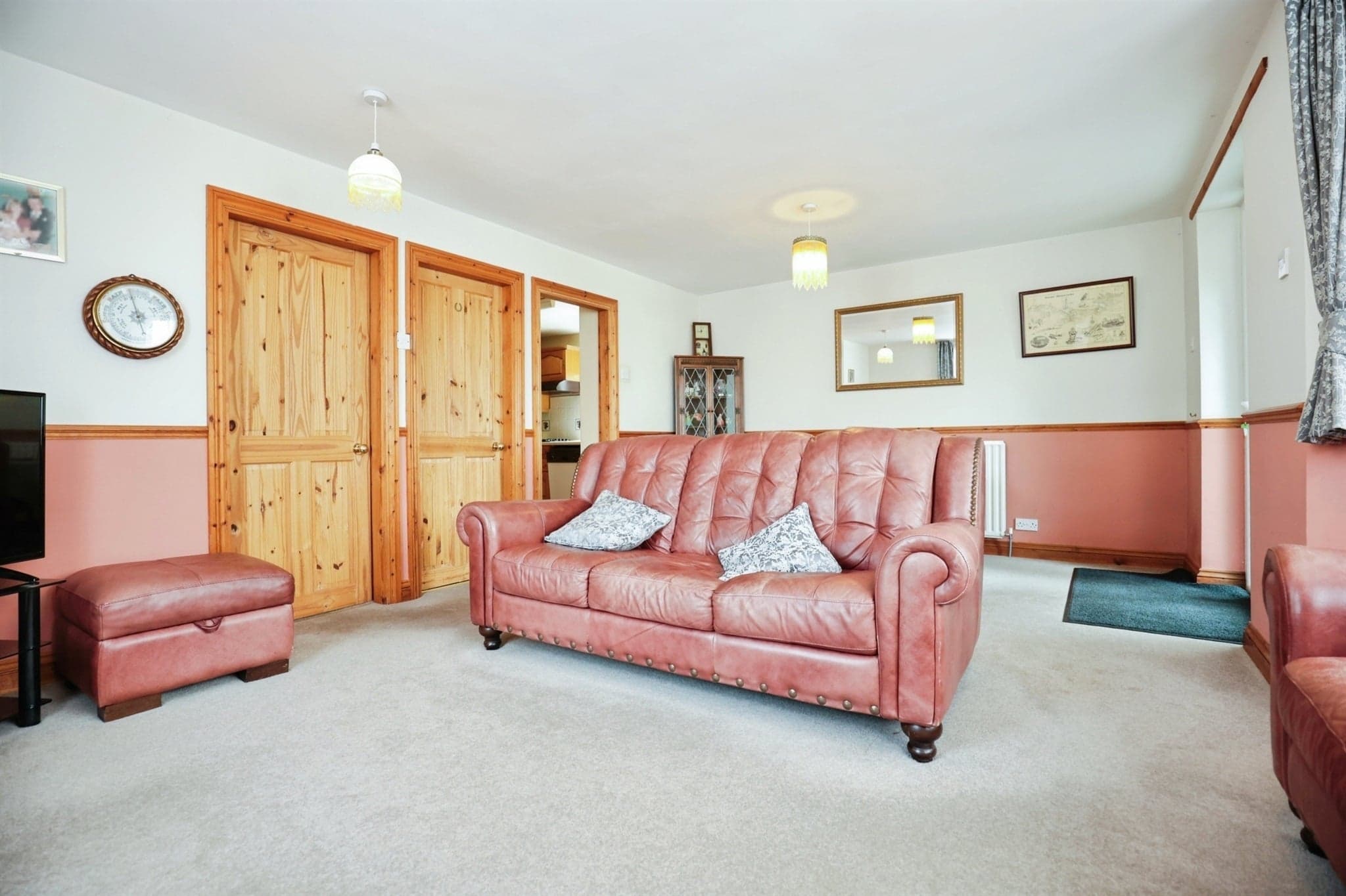 Property at Heathcote Road, Whitnash, Leamington Spa