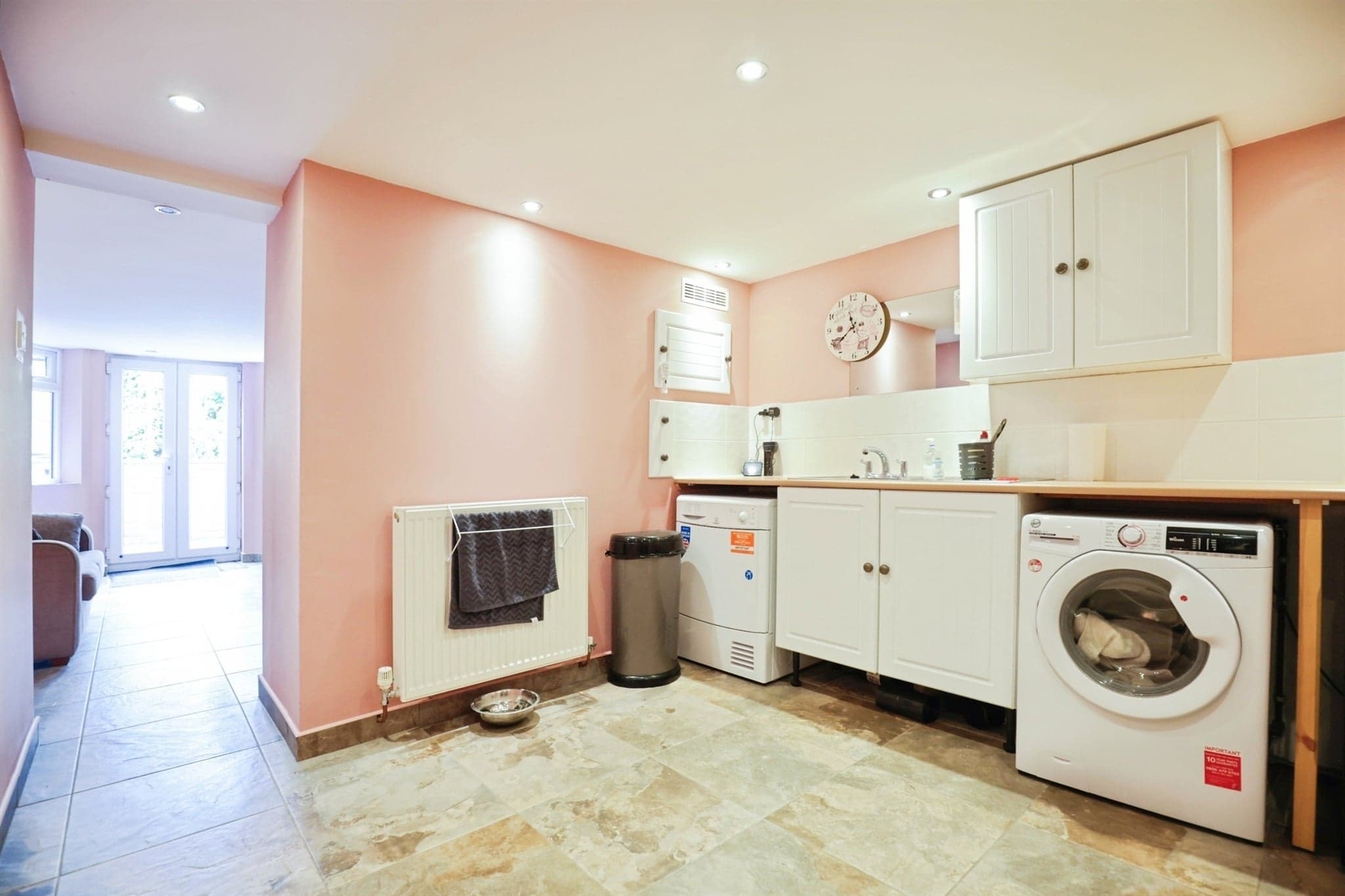 Property at Heathcote Road, Whitnash, Leamington Spa