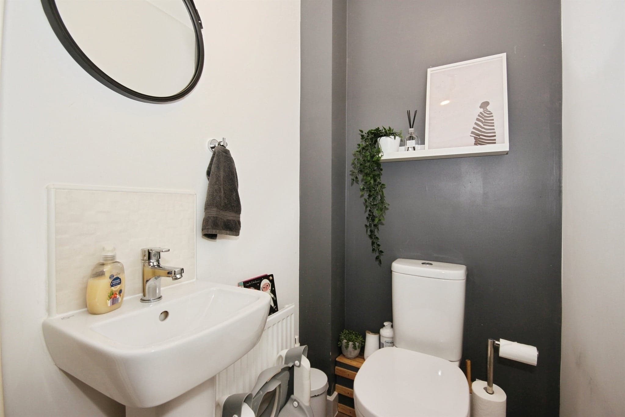 Property at O'donnell Road, Whitnash, Leamington Spa