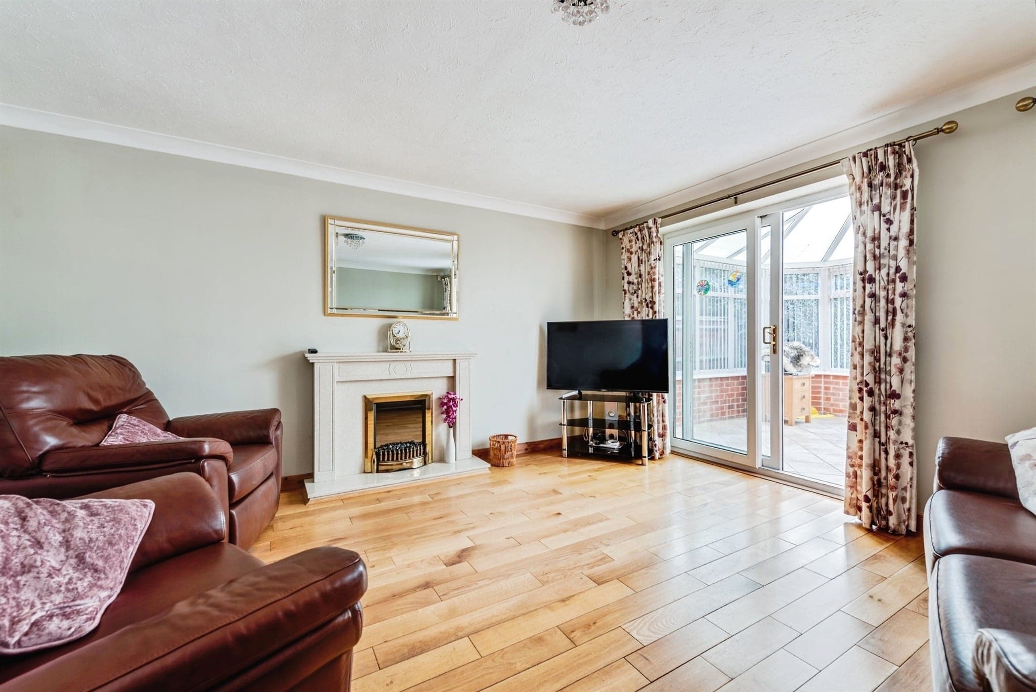 Property at Broadhurst Gardens, Sandford-On-Thames, Oxford