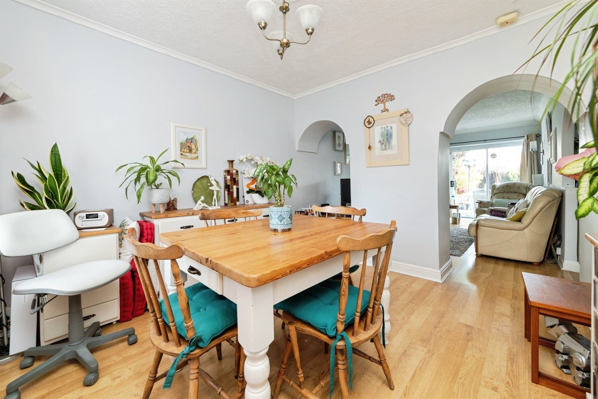 Property at Meadow Way, Stevenage