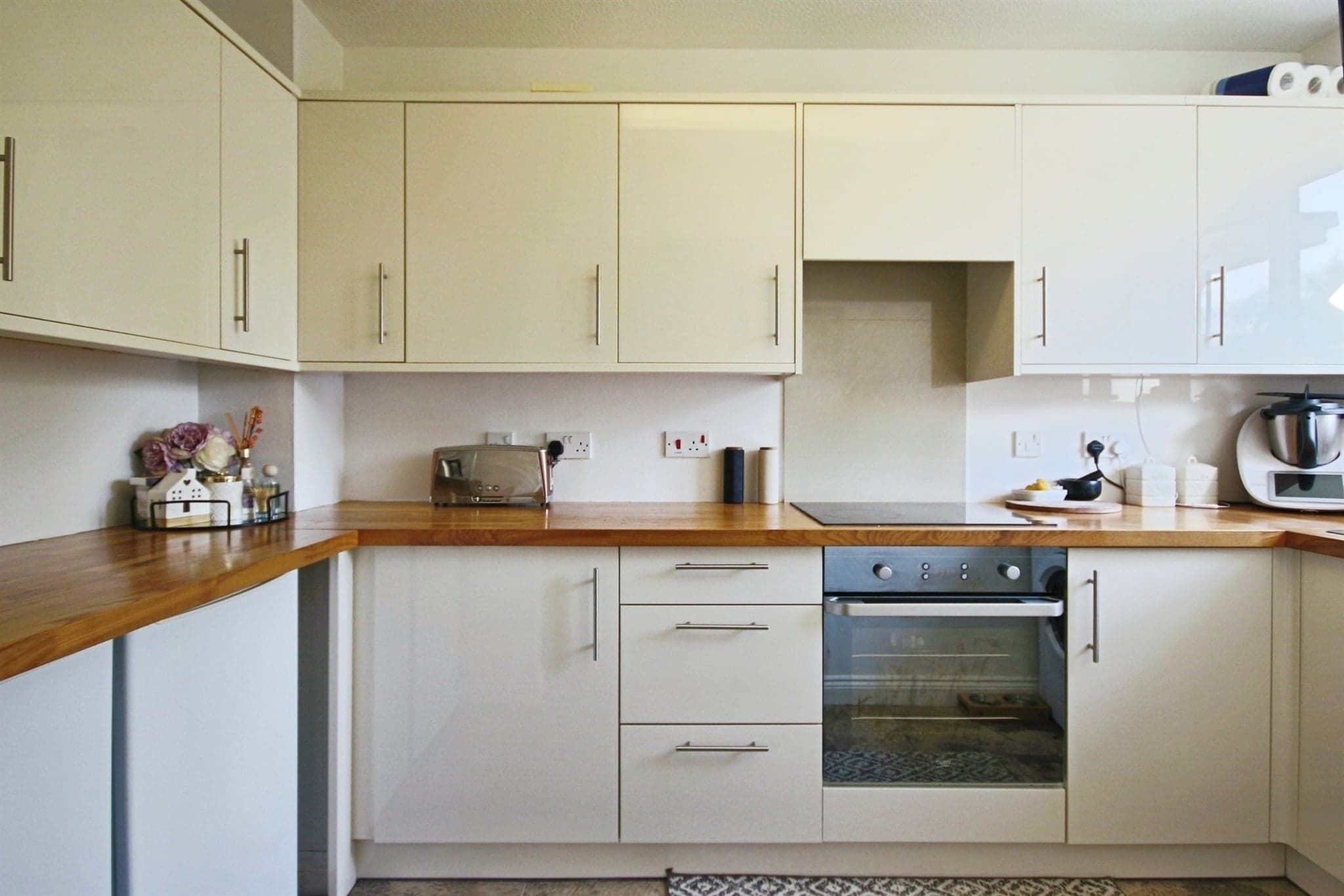 Property at Birdhaven Close, Lighthorne, Warwick