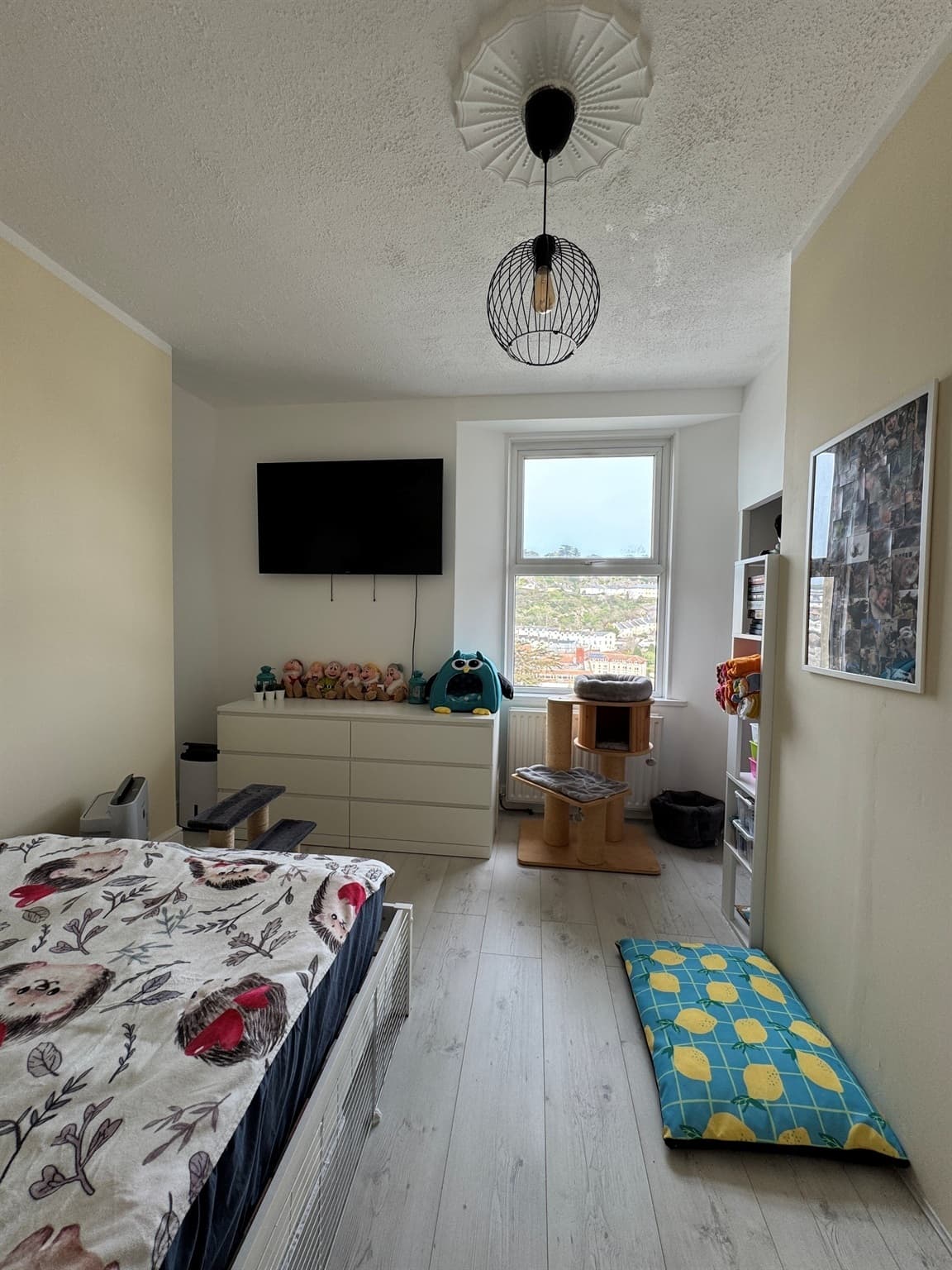 Property at Warren Road, Torquay