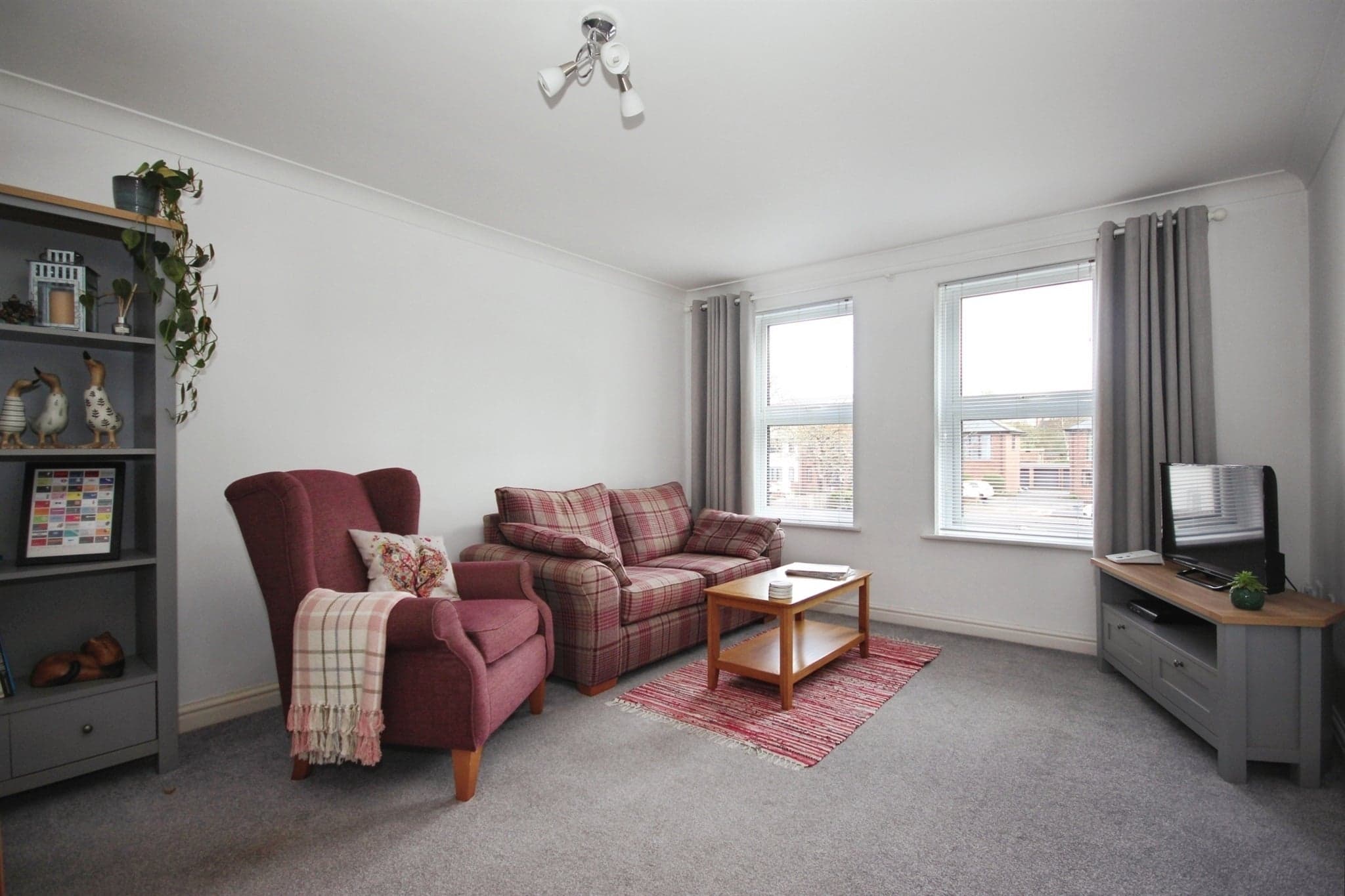 Property at Binswood Avenue, Leamington Spa