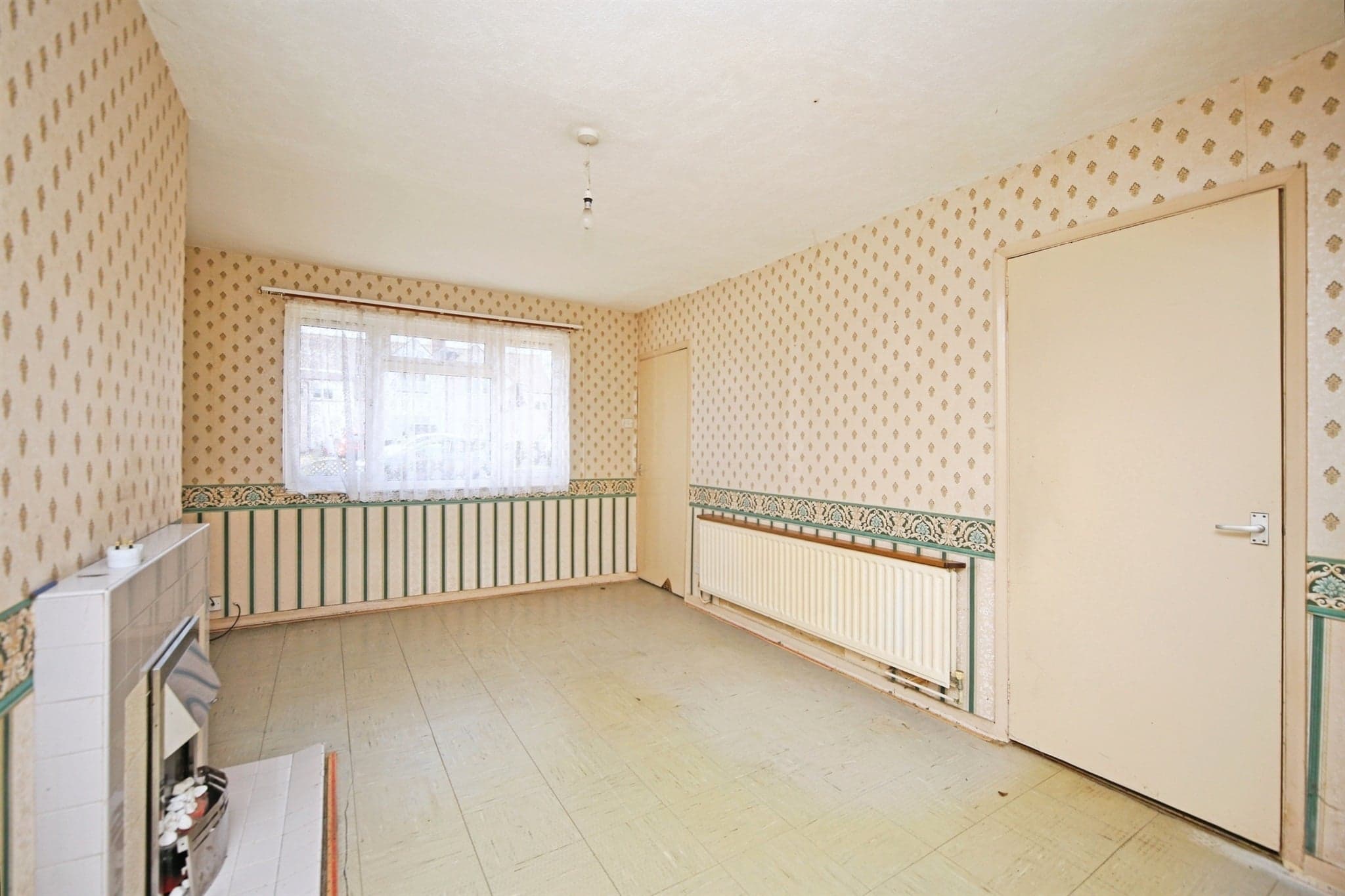 Property at Justins Avenue, Stratford-Upon-Avon