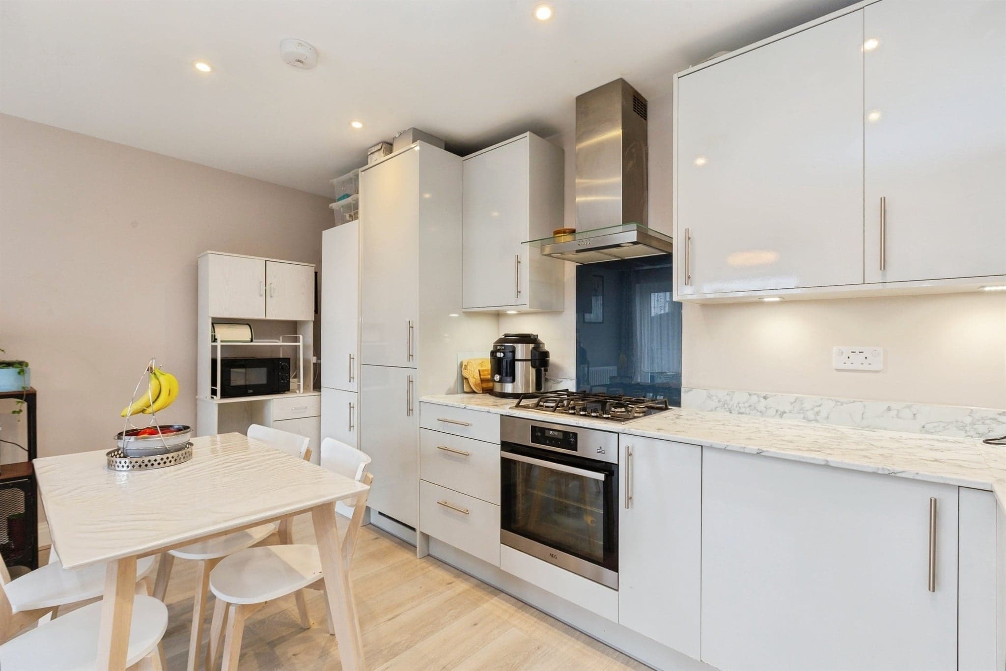 Property at High Street, Aylesbury