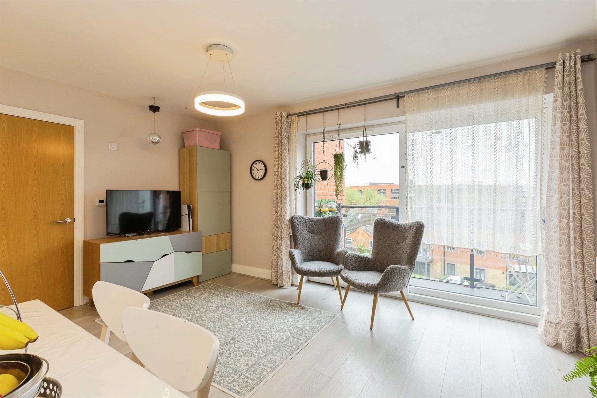 Property at High Street, Aylesbury