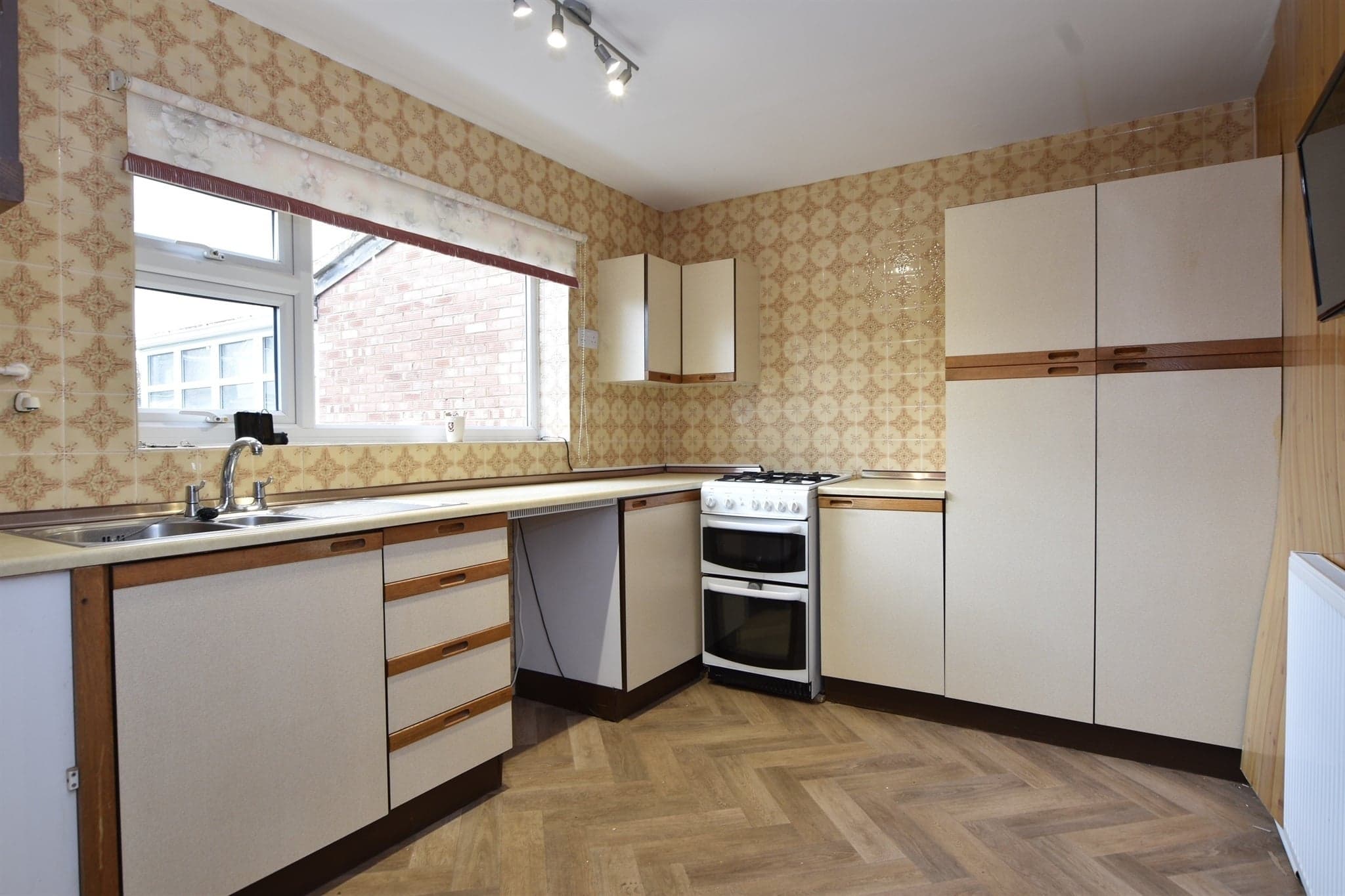 Property at Russell Way, Leighton Buzzard