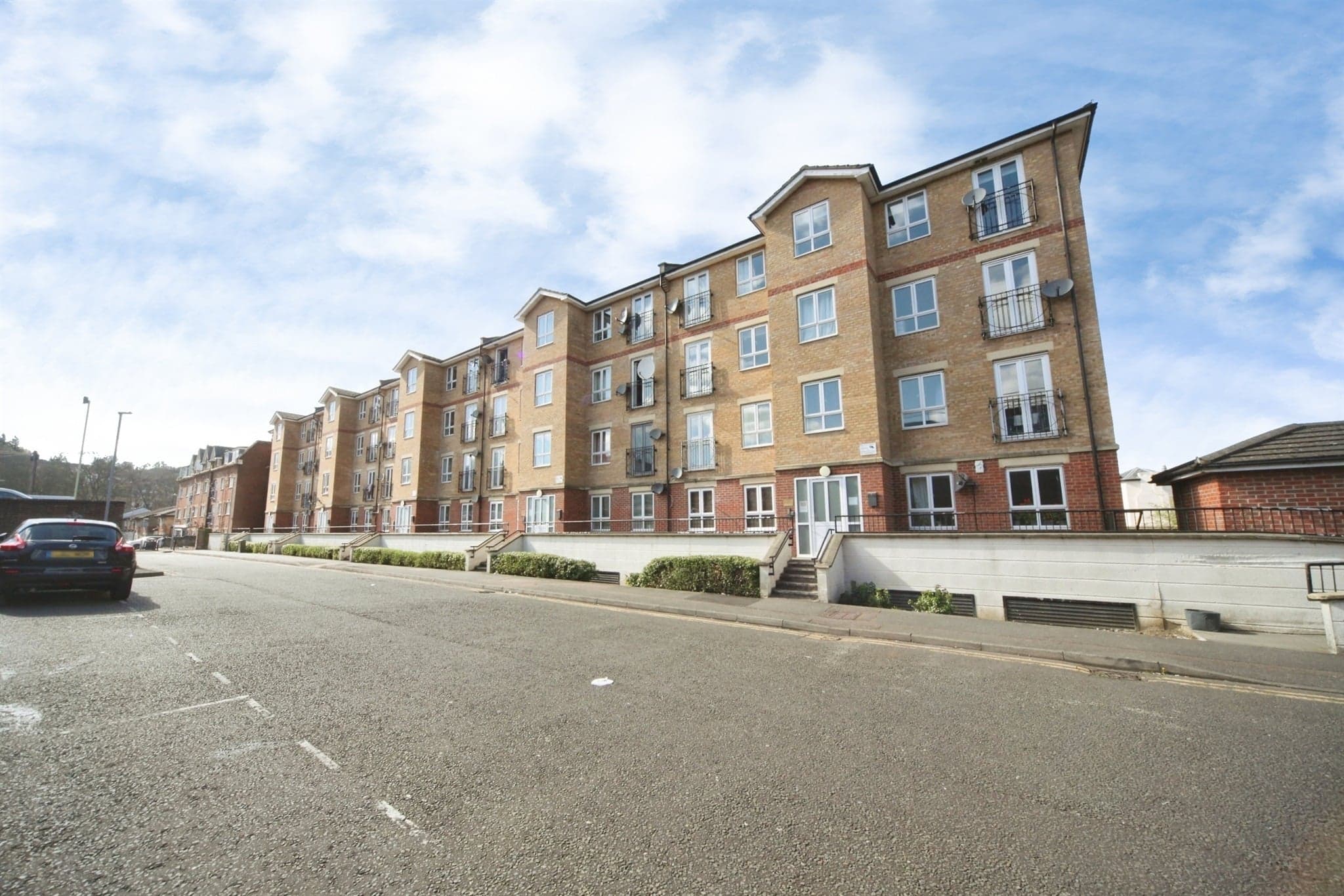 Property at Grove Road, Luton