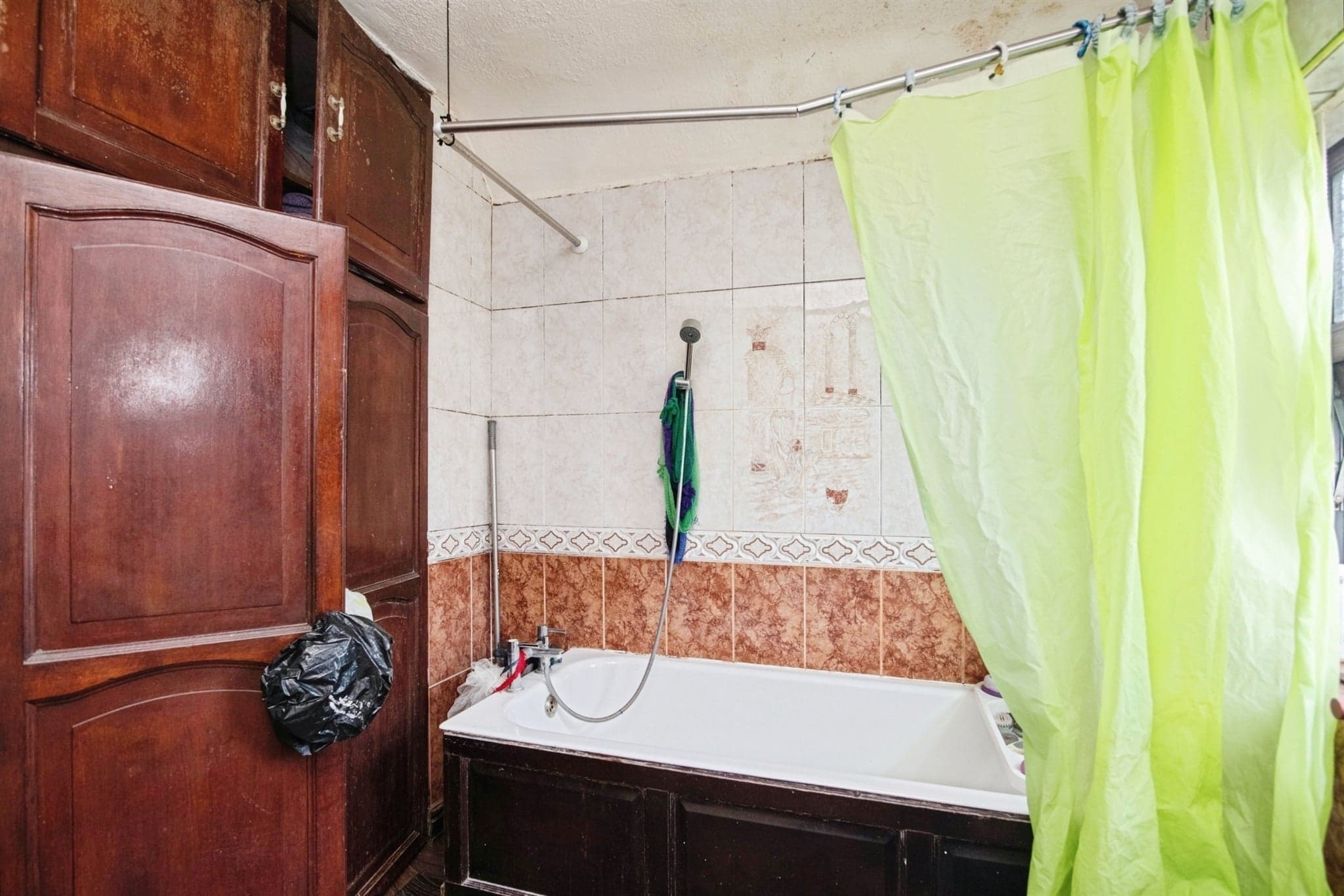 Property at Joinings Bank, Oldbury