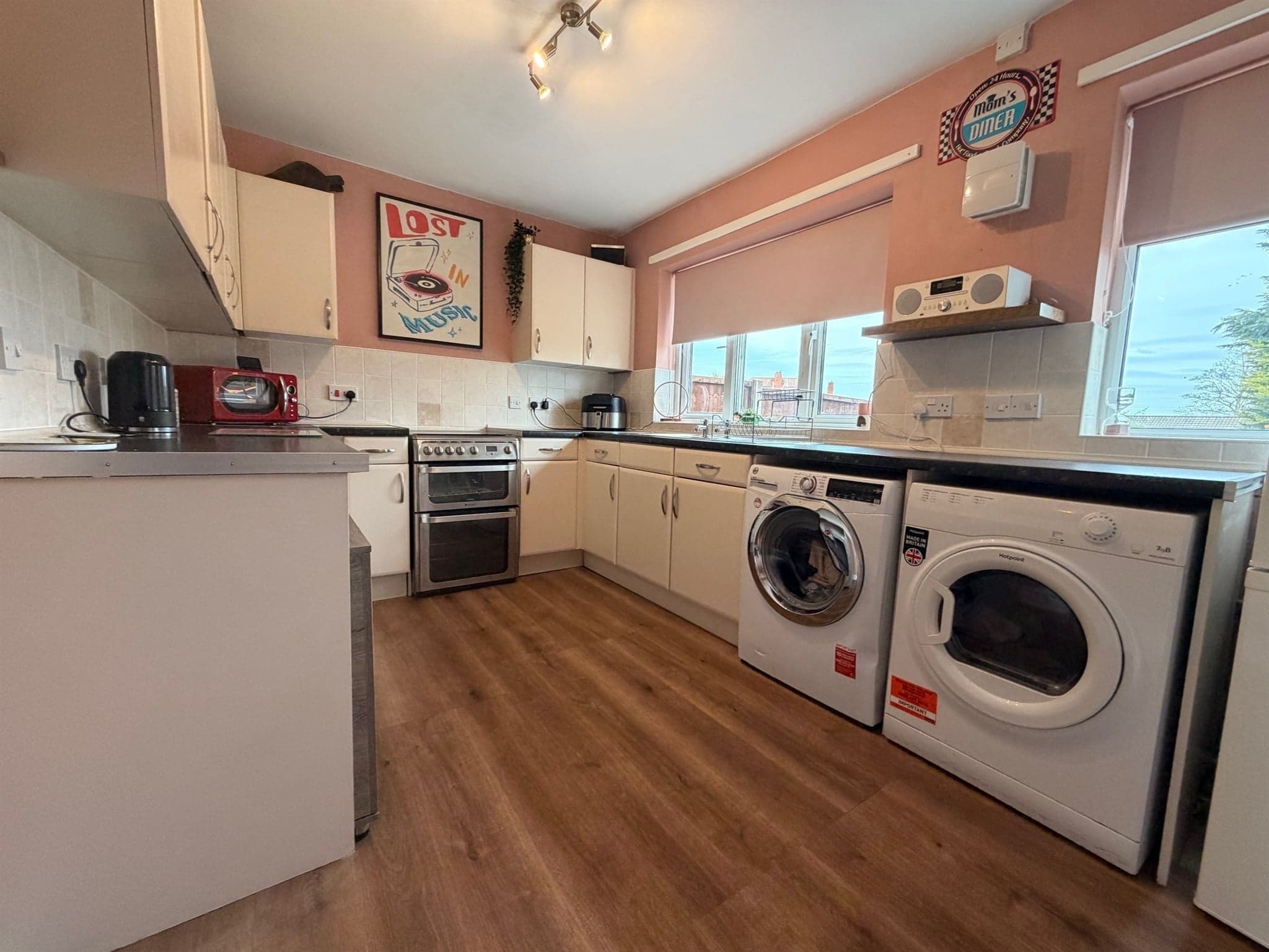 Property at Dickens Road, The Scotlands, Wolverhampton