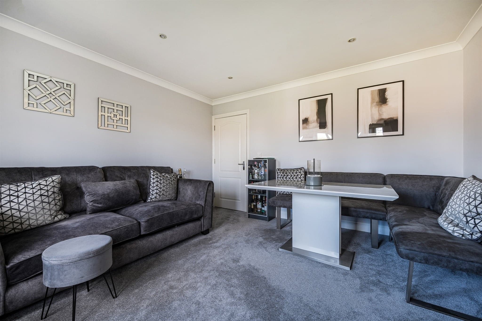 Property at Bath Road, Maidenhead