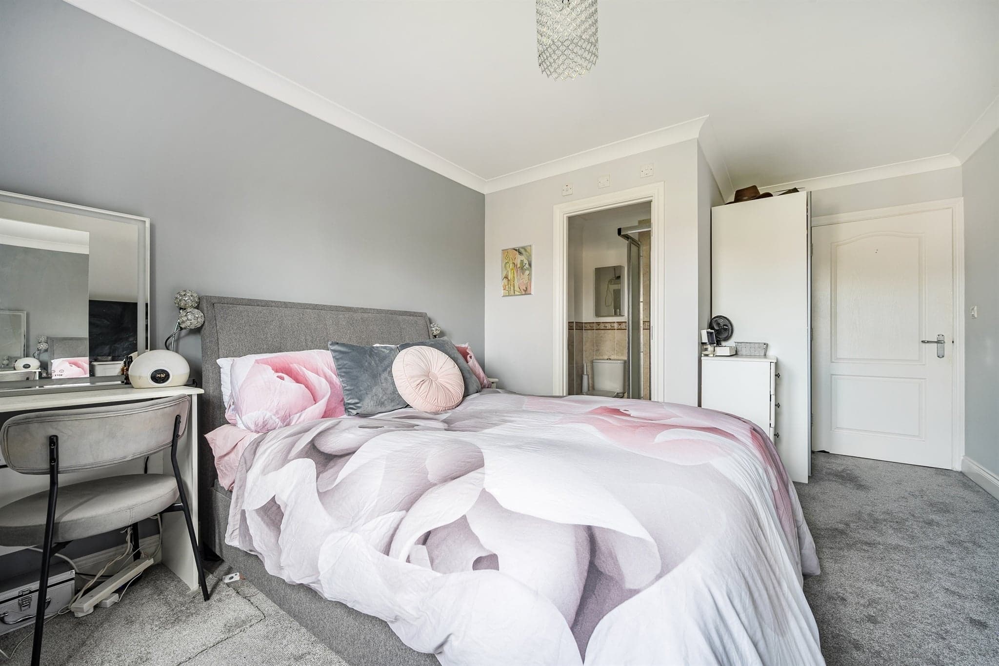 Property at Bath Road, Maidenhead