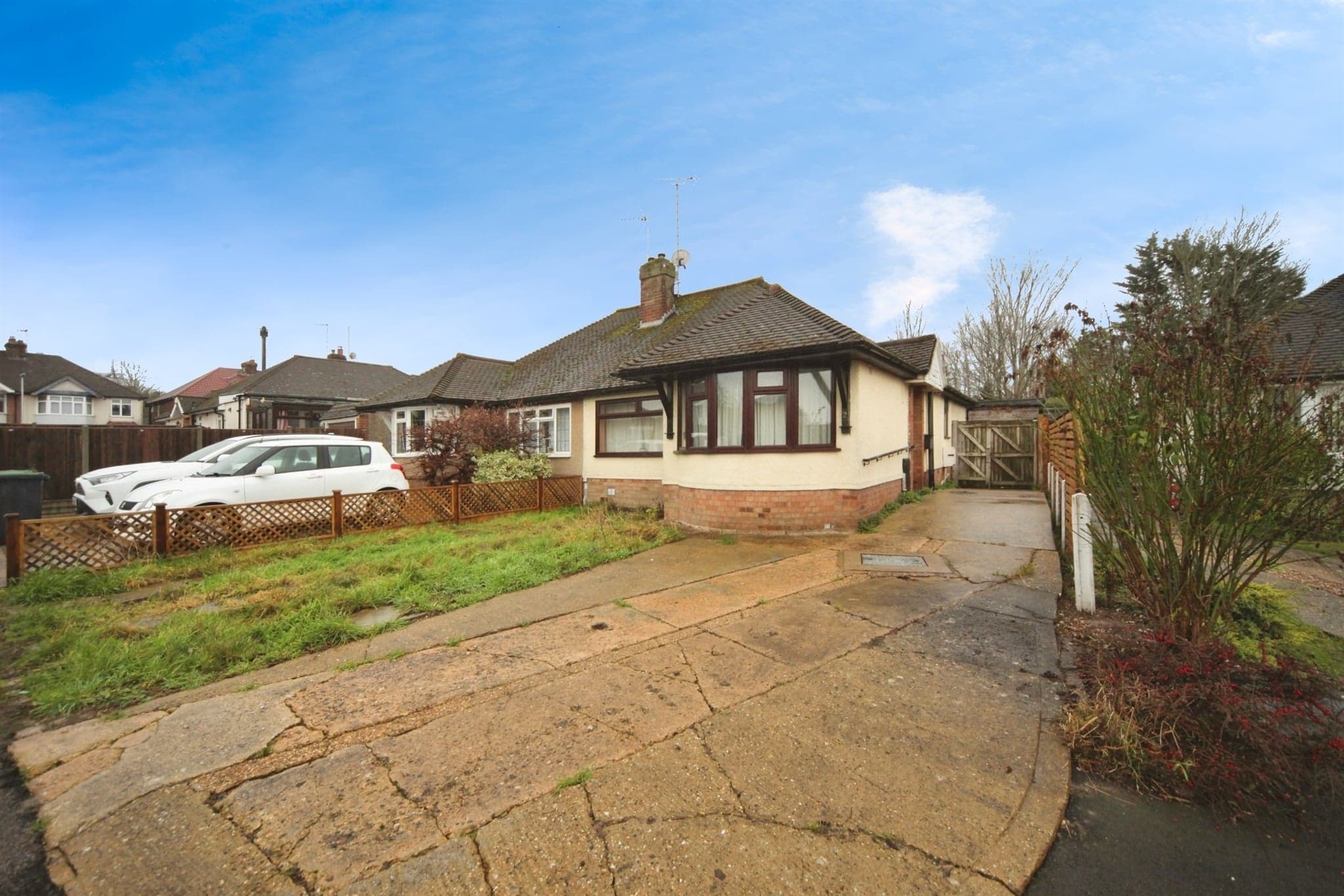 Property at Hathaway Close, Luton