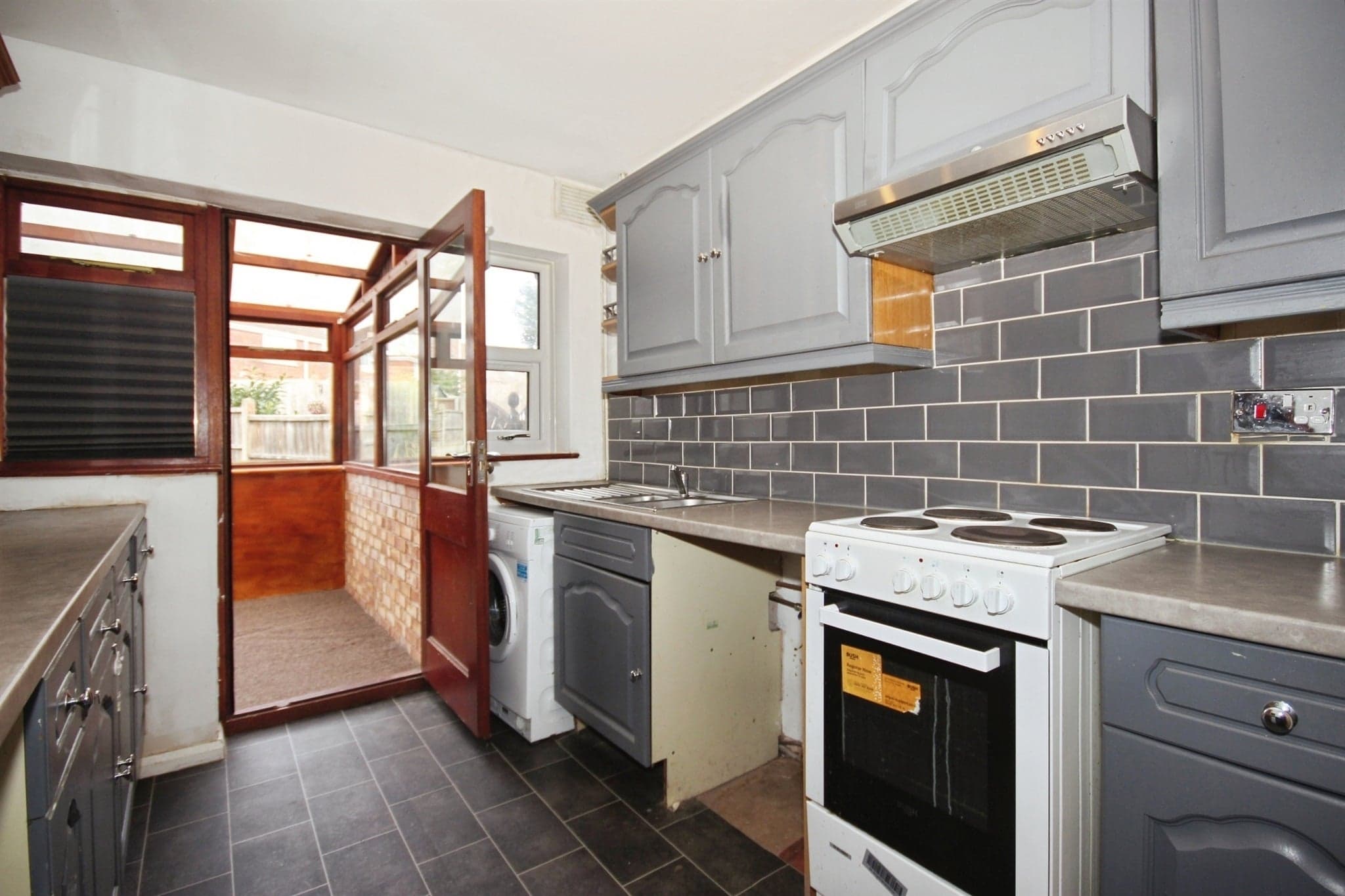 Property at Home Farm Crescent, Whitnash, Leamington Spa