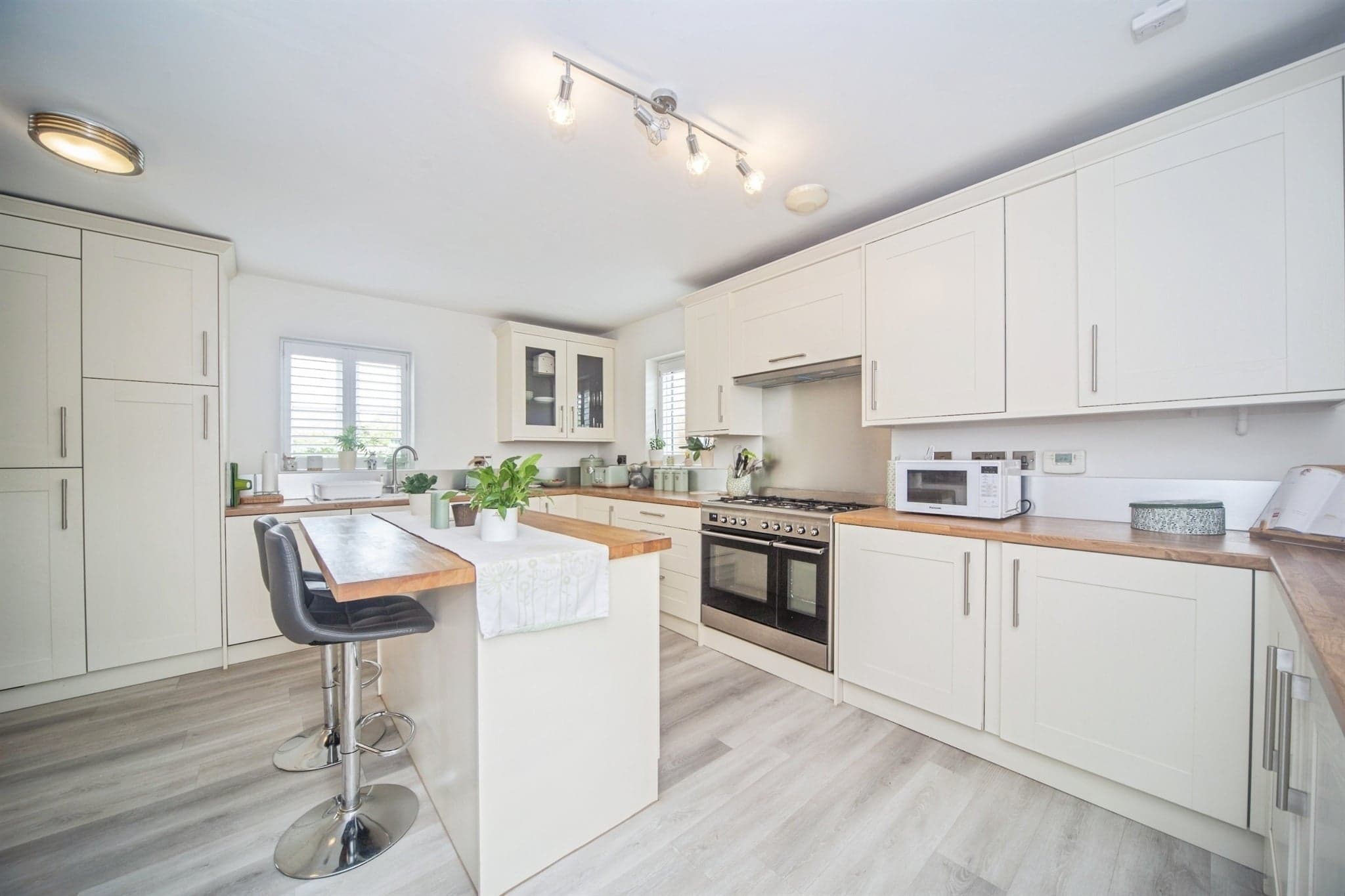 Property at Barrow Close, Salisbury