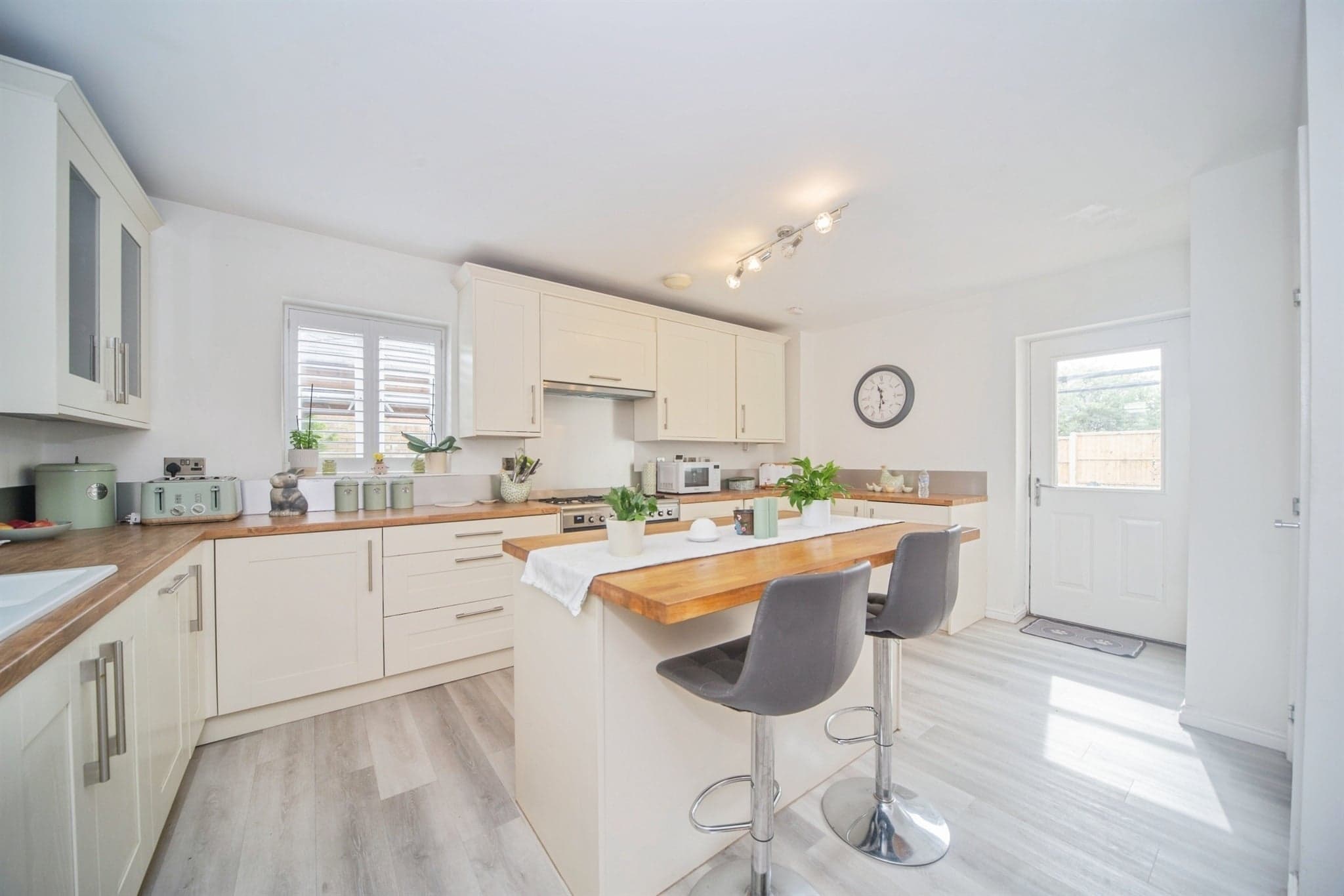 Property at Barrow Close, Salisbury