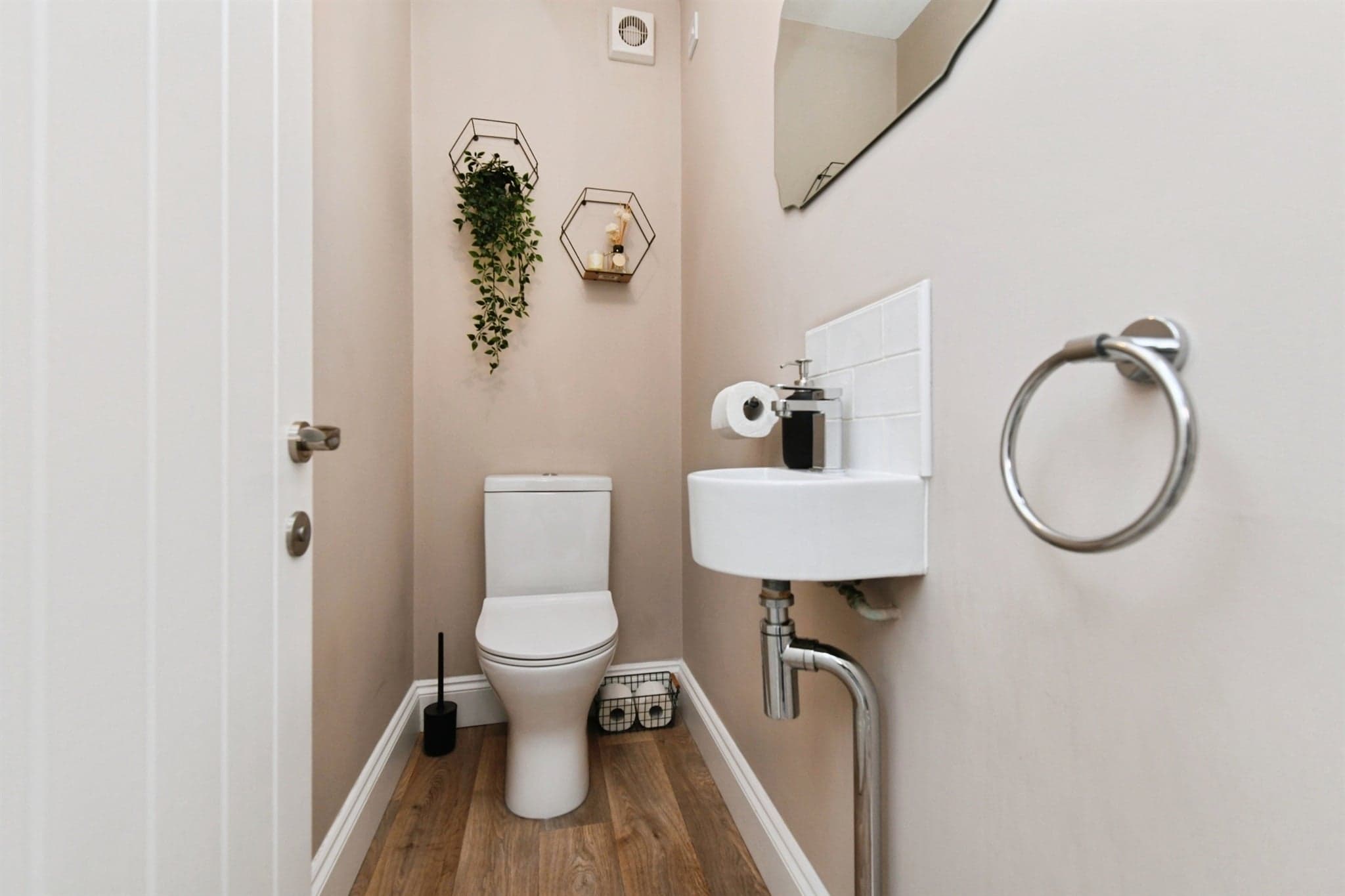 Property at Hilltop Close, Rayleigh