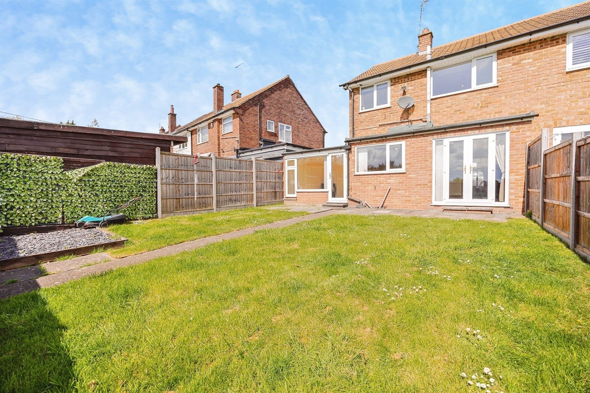 Property at Cotswold Avenue, Northampton