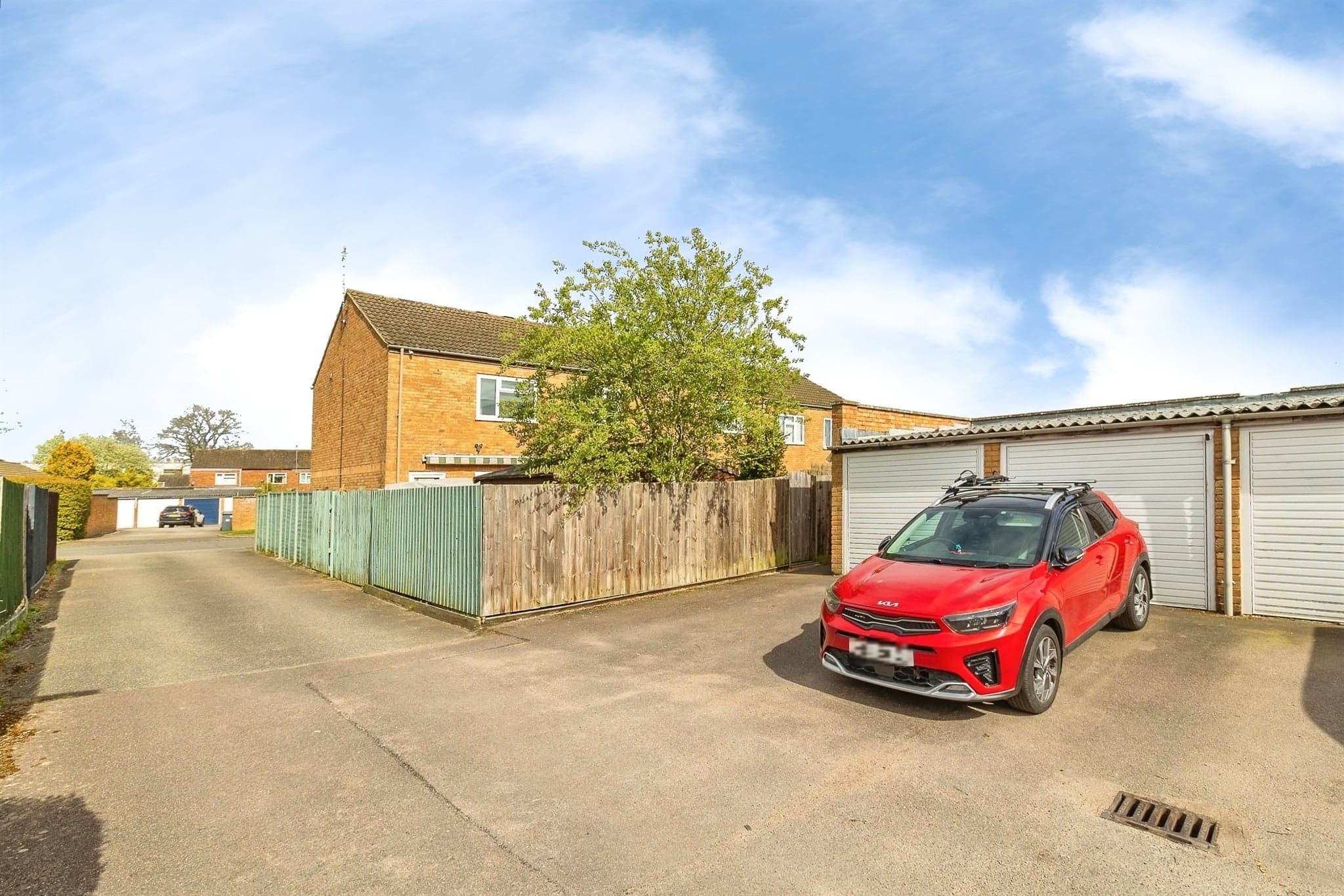 Property at Hornbeam Close, Leighton Buzzard