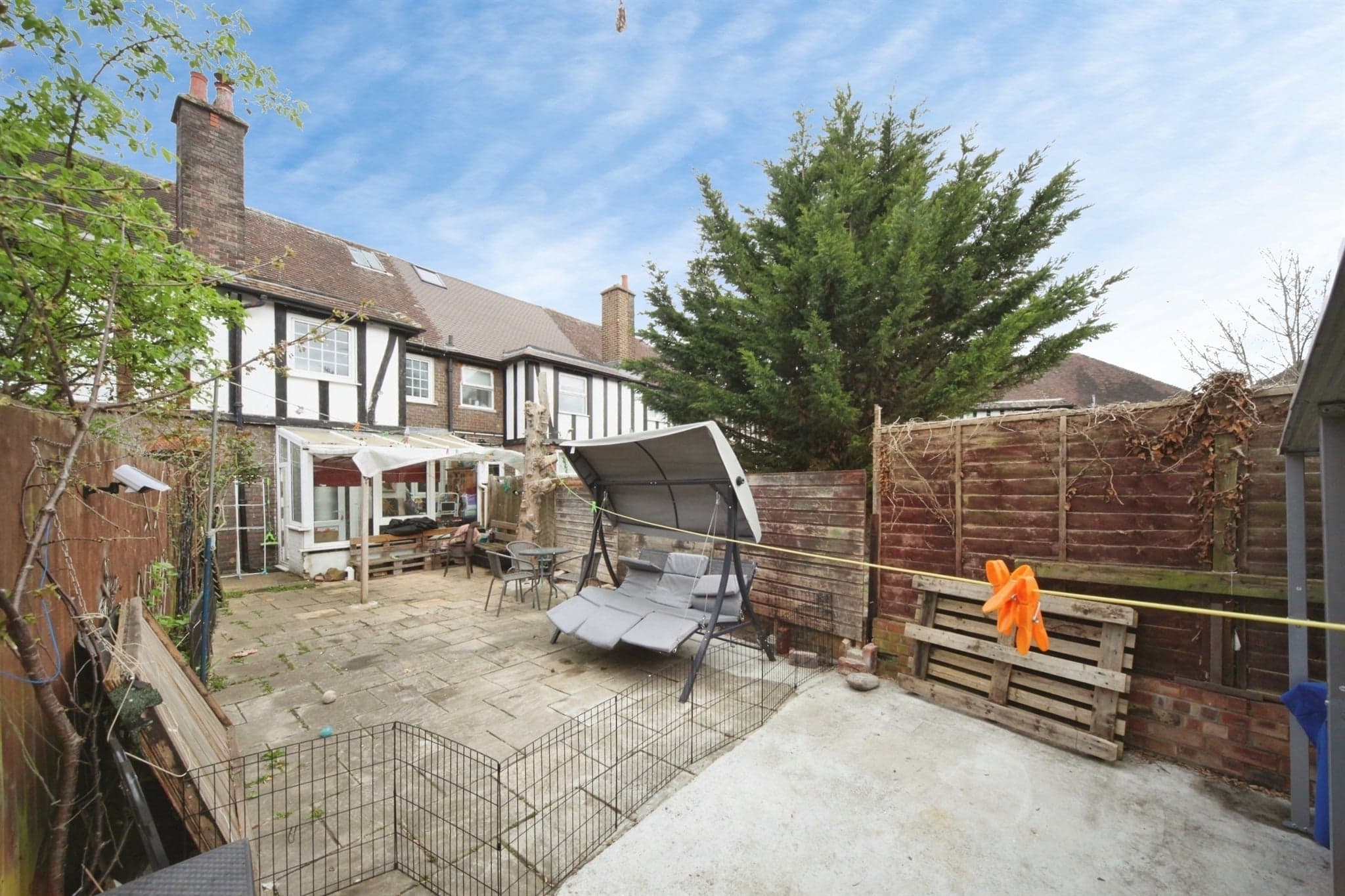 Property at Limbury Road, Luton