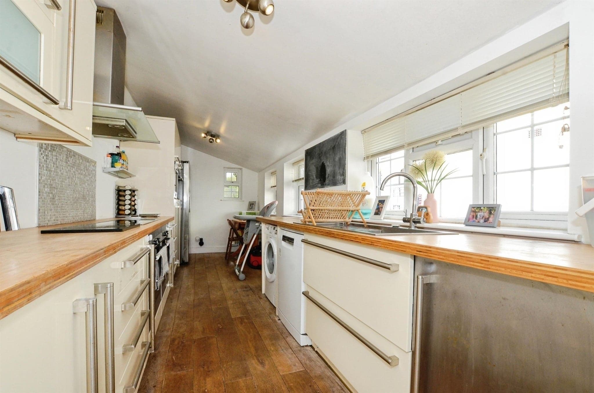 Property at Summer Street, Slip End, Luton