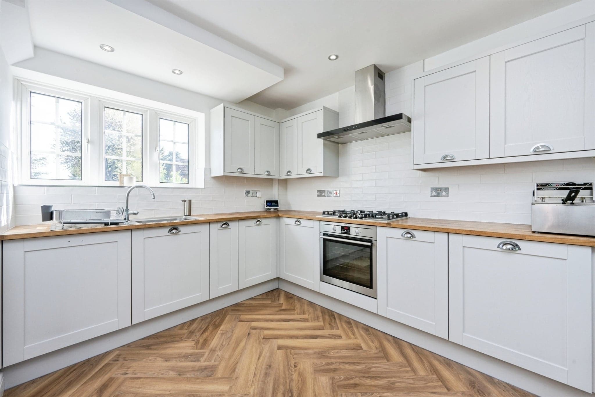 Property at Manor Road, London Colney, St. Albans