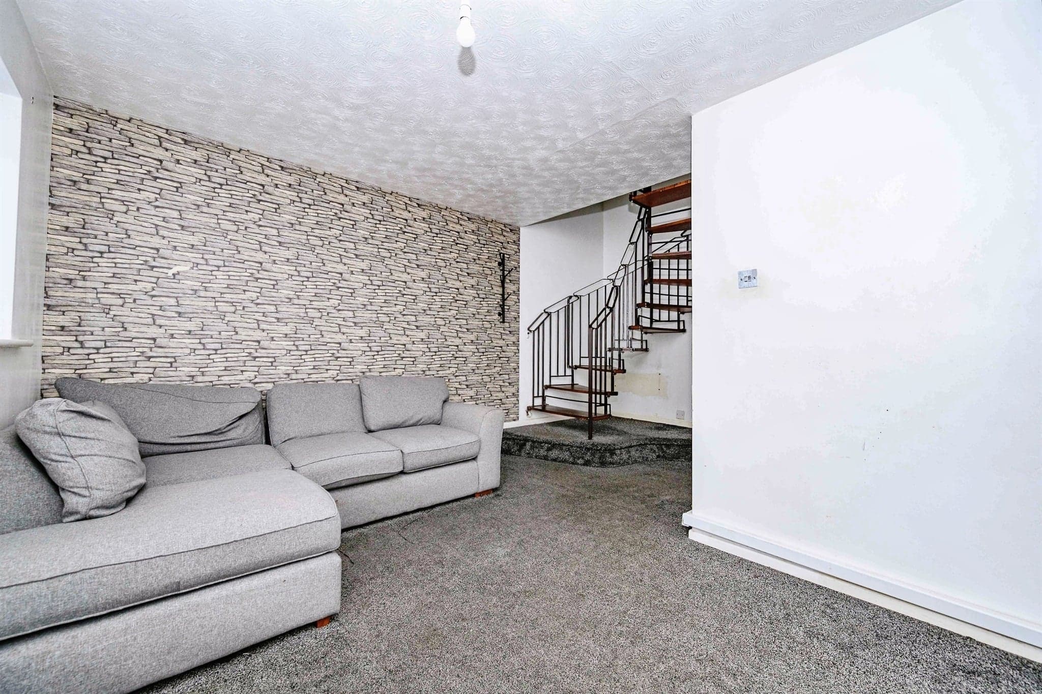 Property at Marsom Grove, Luton