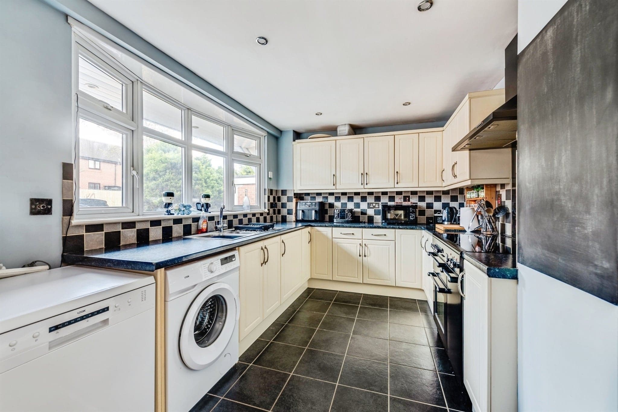 Property at Raybrook Crescent, Swindon