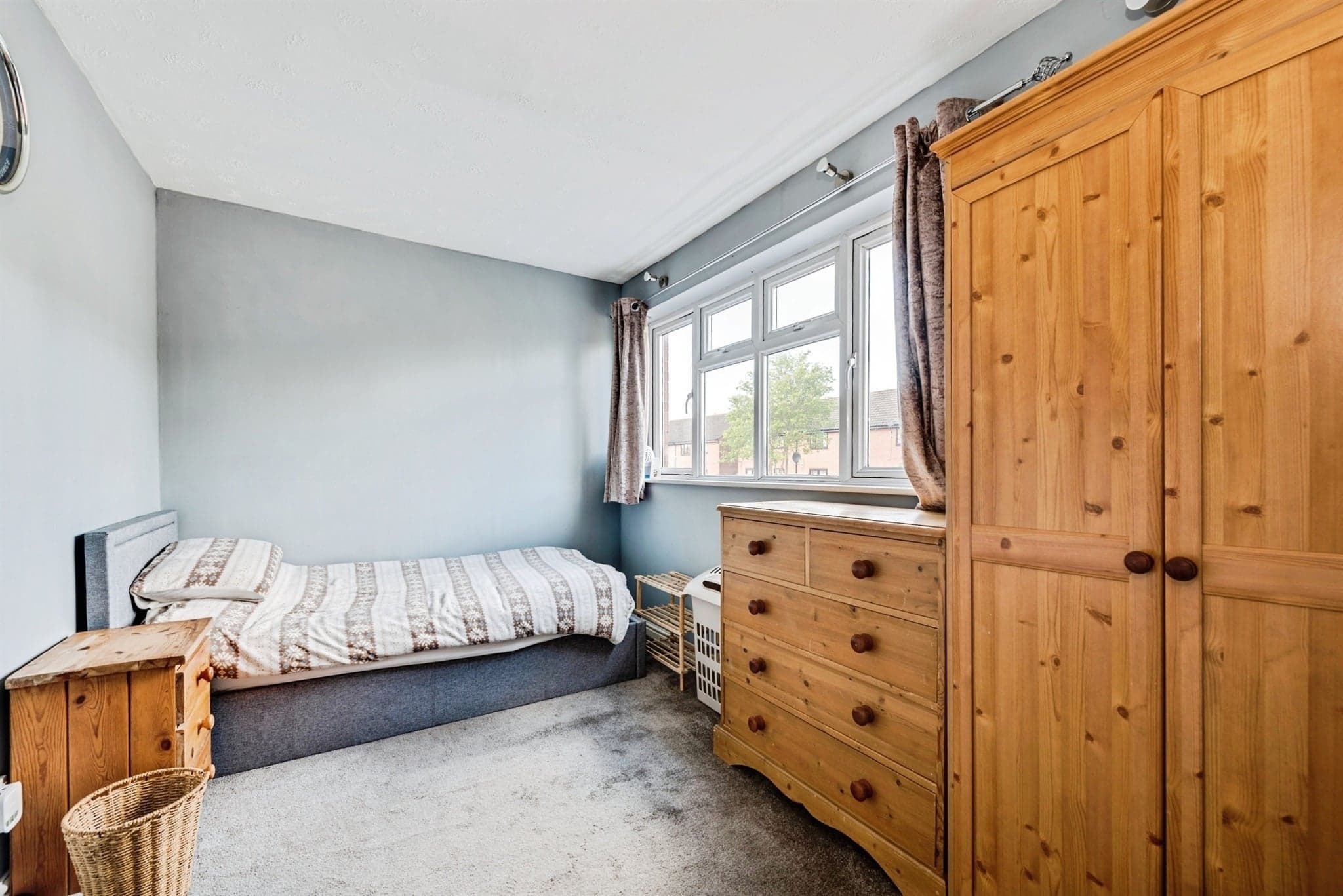 Property at Raybrook Crescent, Swindon