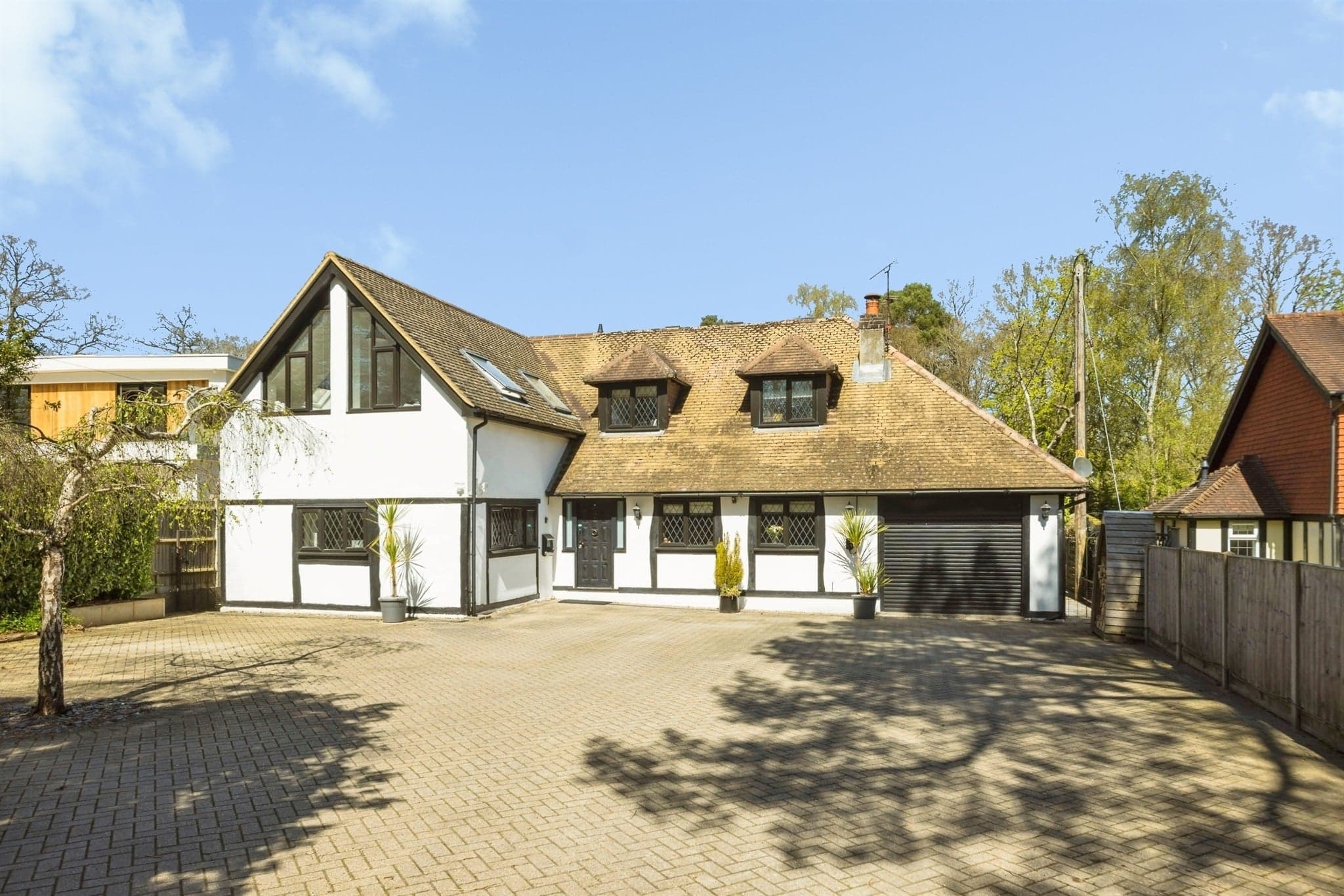 Property at Snow Hill, Copthorne, Crawley