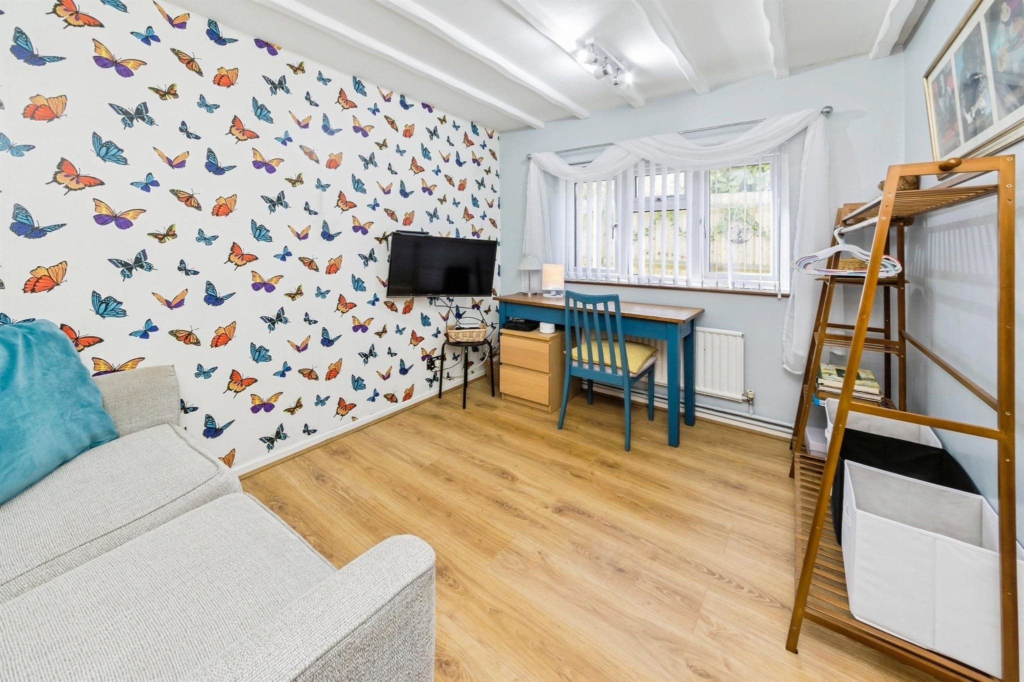 Property at Snow Hill, Copthorne, Crawley