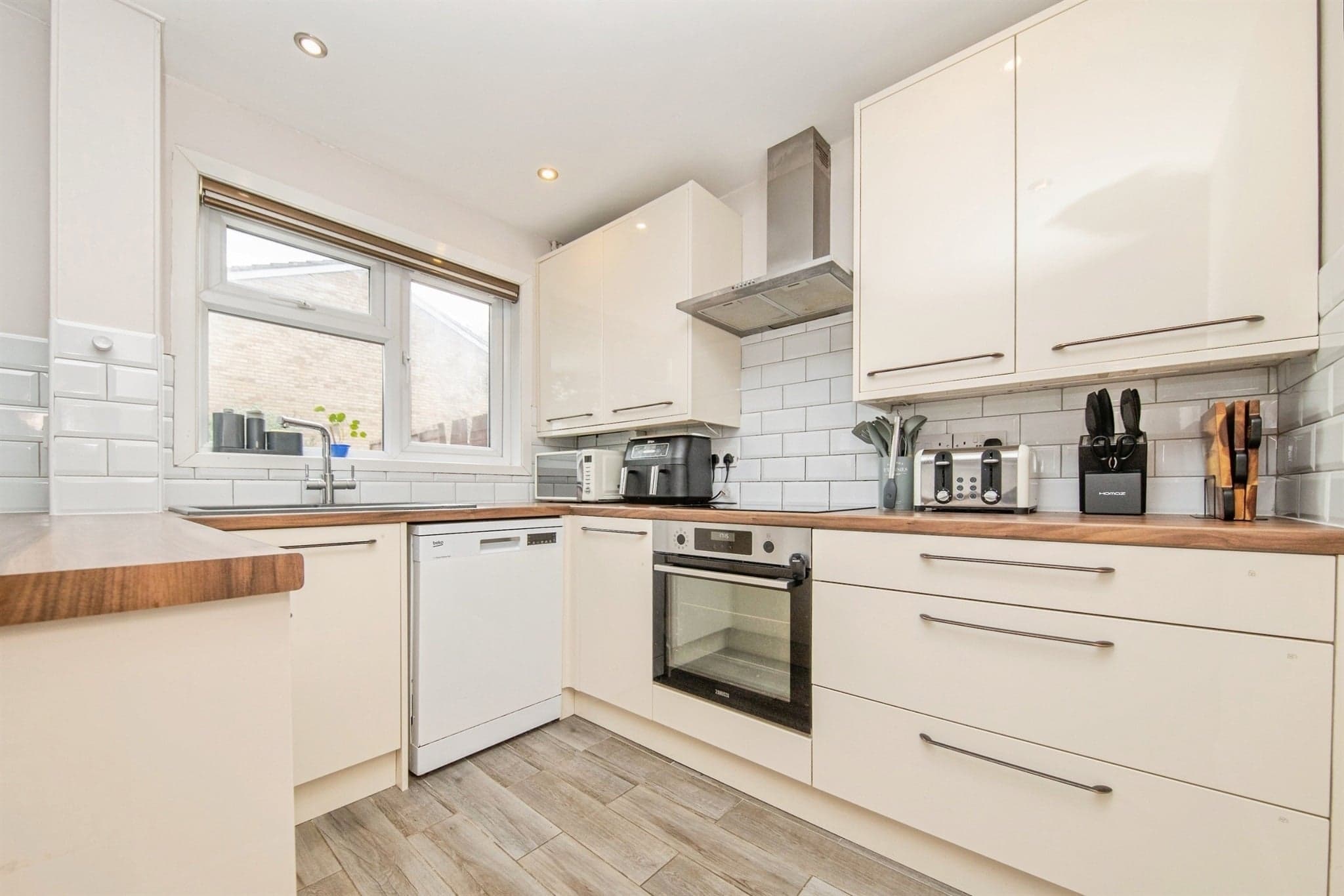 Property at Downing Close, Ipswich