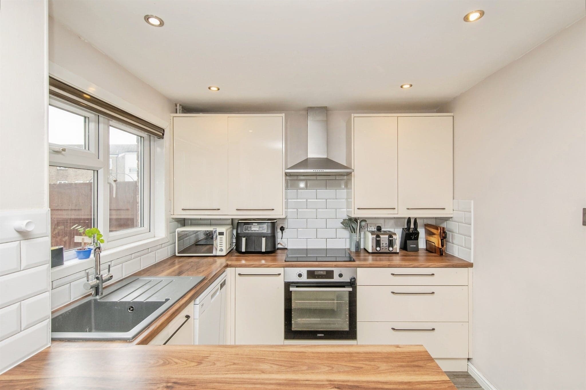 Property at Downing Close, Ipswich