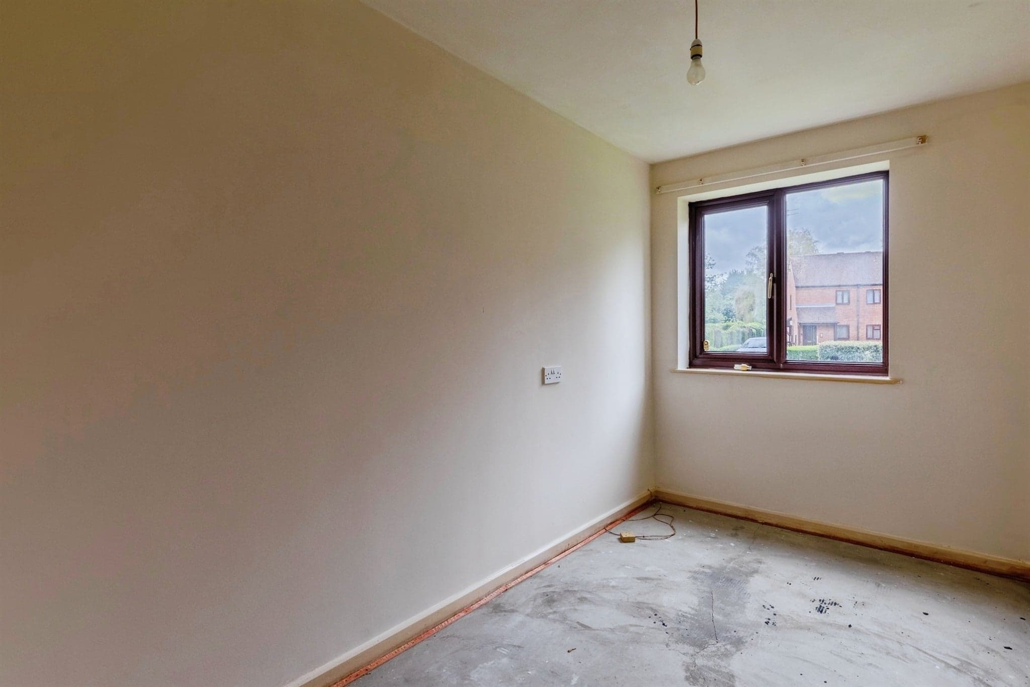 Property at Brentwood Gardens, Coventry