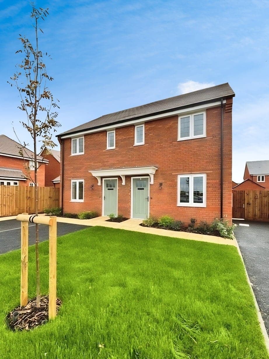 Property at Cottage Farm, Oadby, Leicester