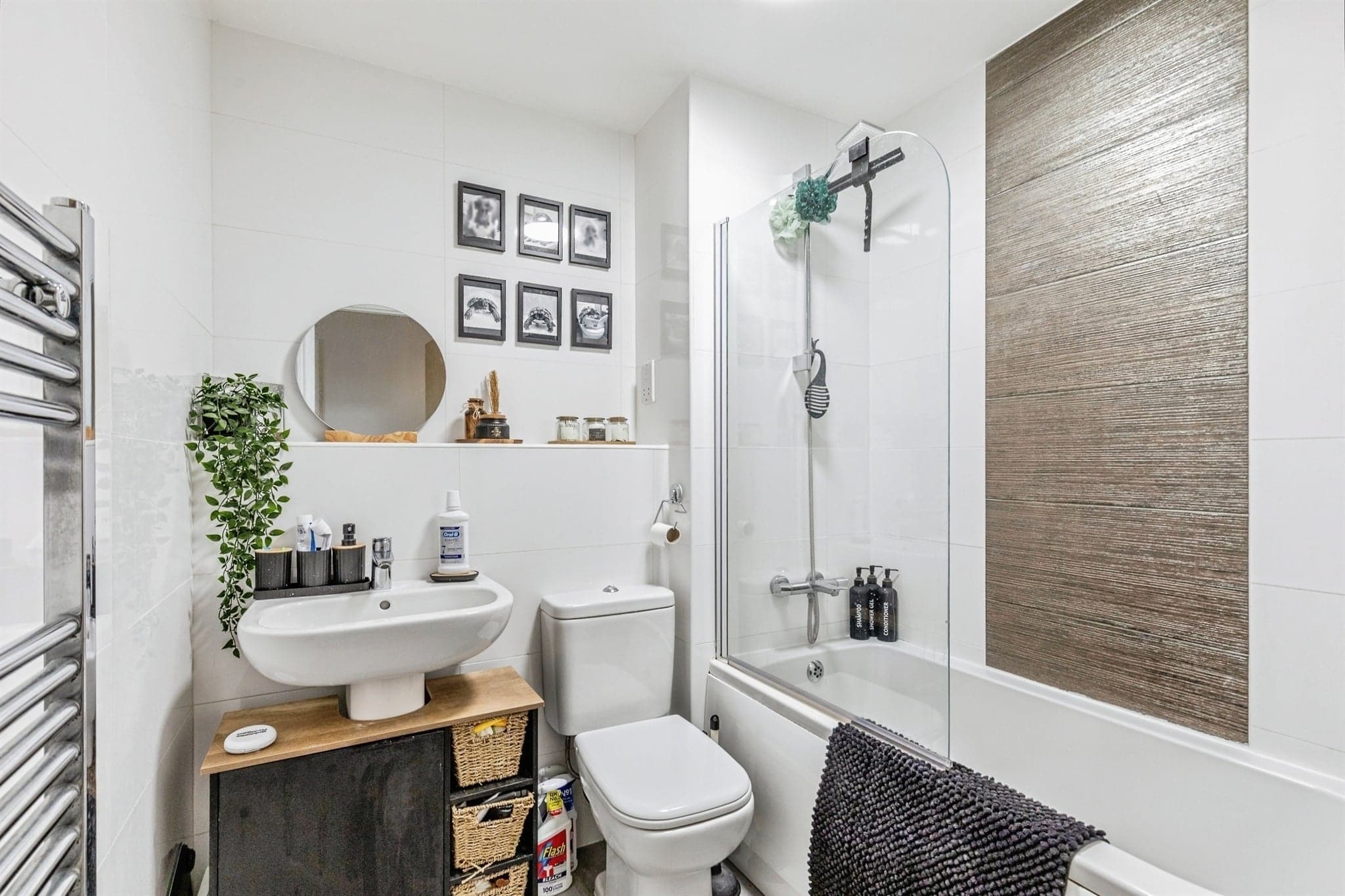 Property at Whitchurch Lane, Bristol