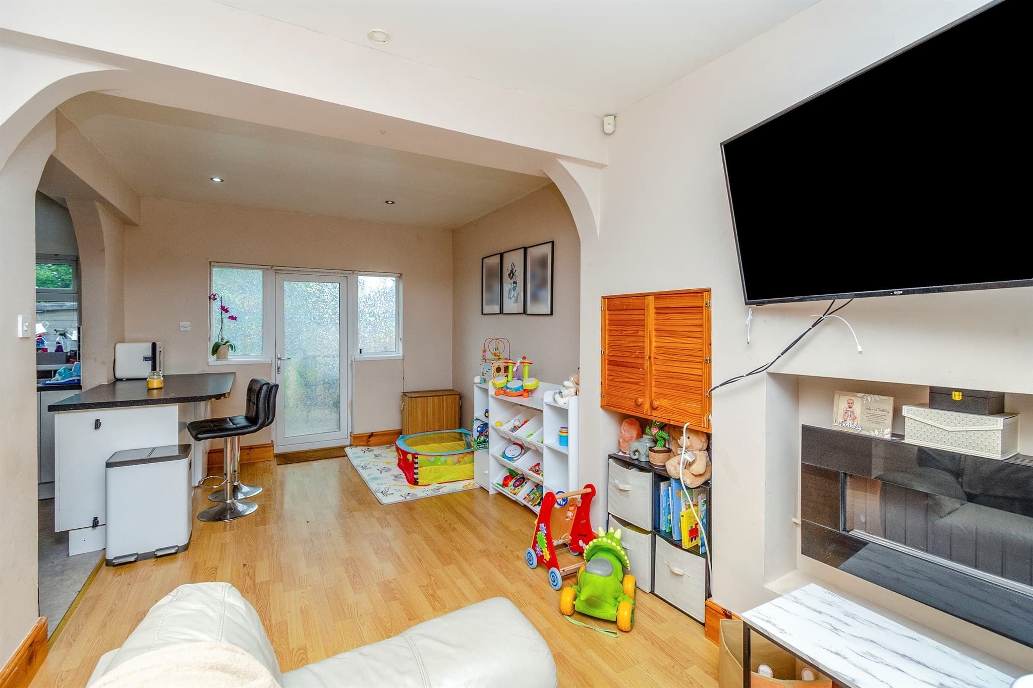 Property at Crathorne Avenue, Oxley, Wolverhampton