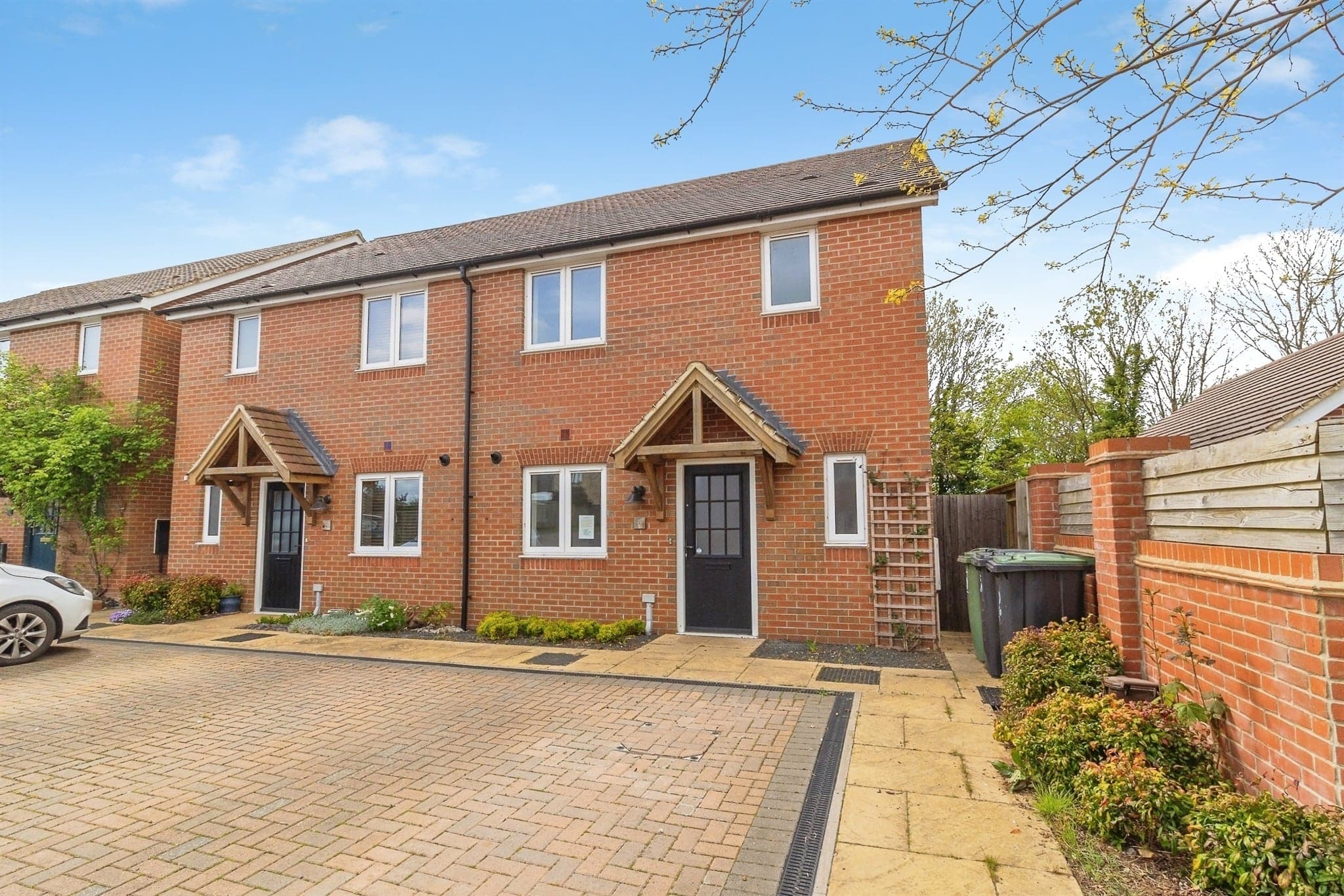 Property at Leigh Woods Place, Silsoe, Bedford