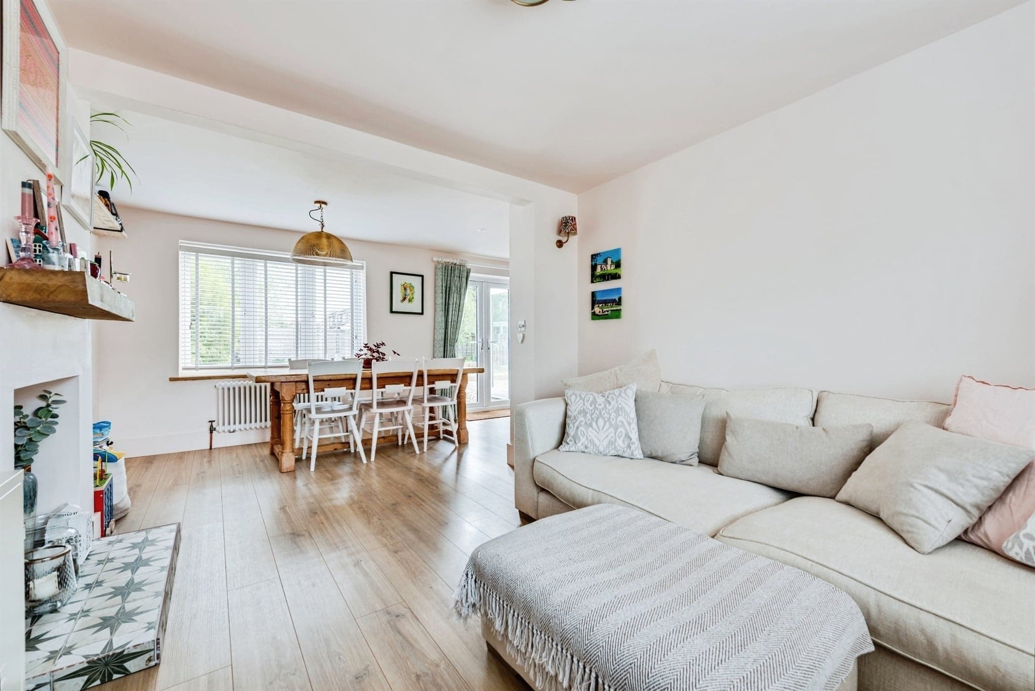 Property at Queens Close, Thame