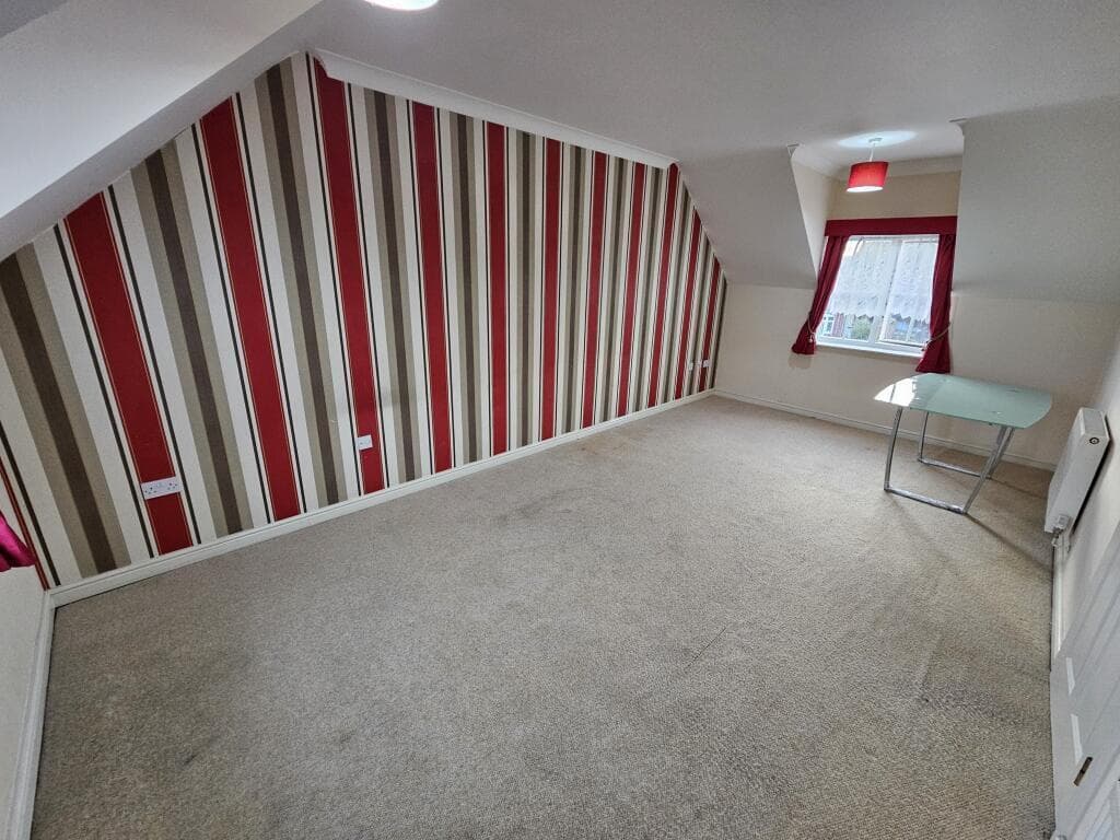 Property at The Wickets, Luton