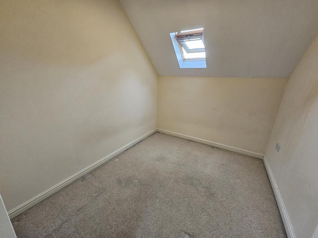 Property at The Wickets, Luton