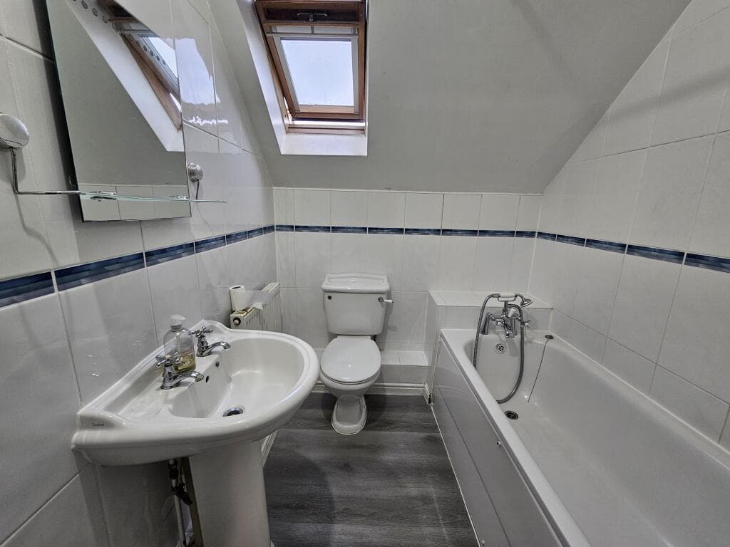 Property at The Wickets, Luton