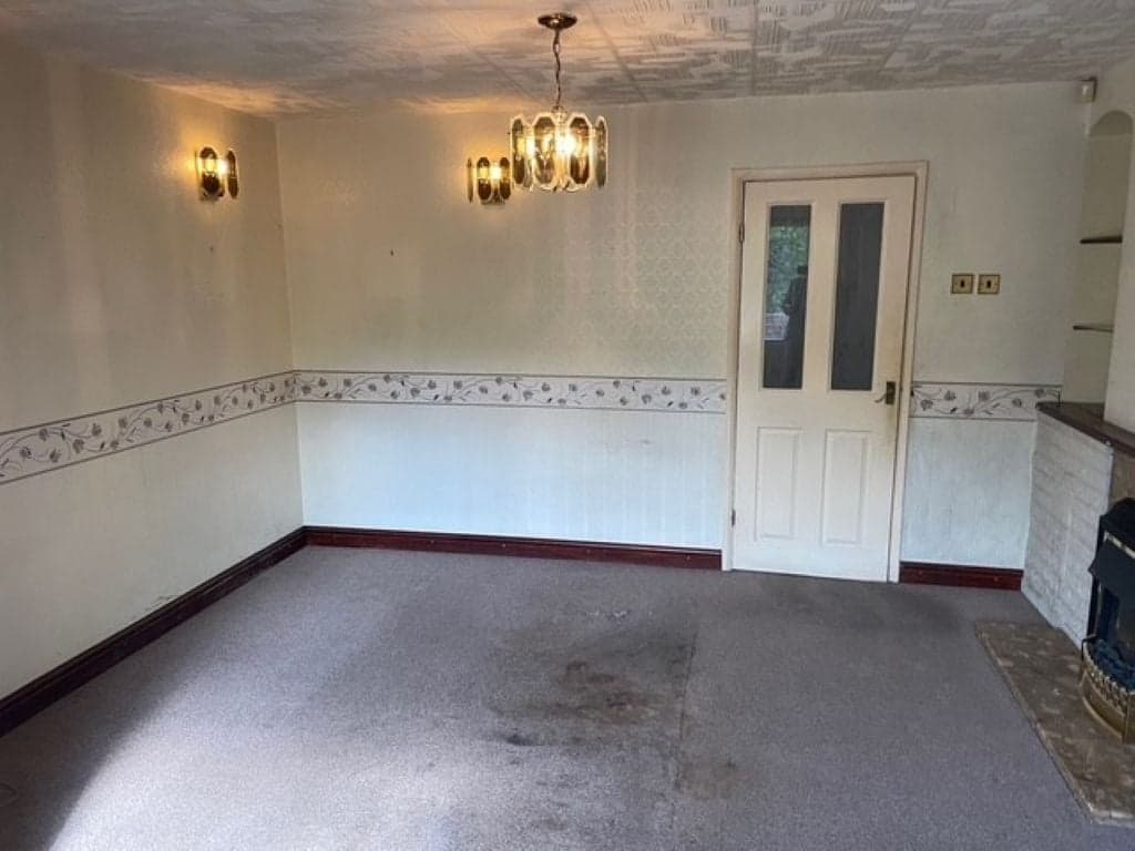 Property at Chelford Crescent, Kingswinford