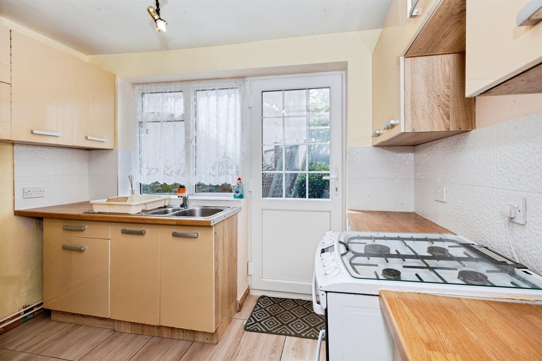 Property at Woodland Avenue, Slough