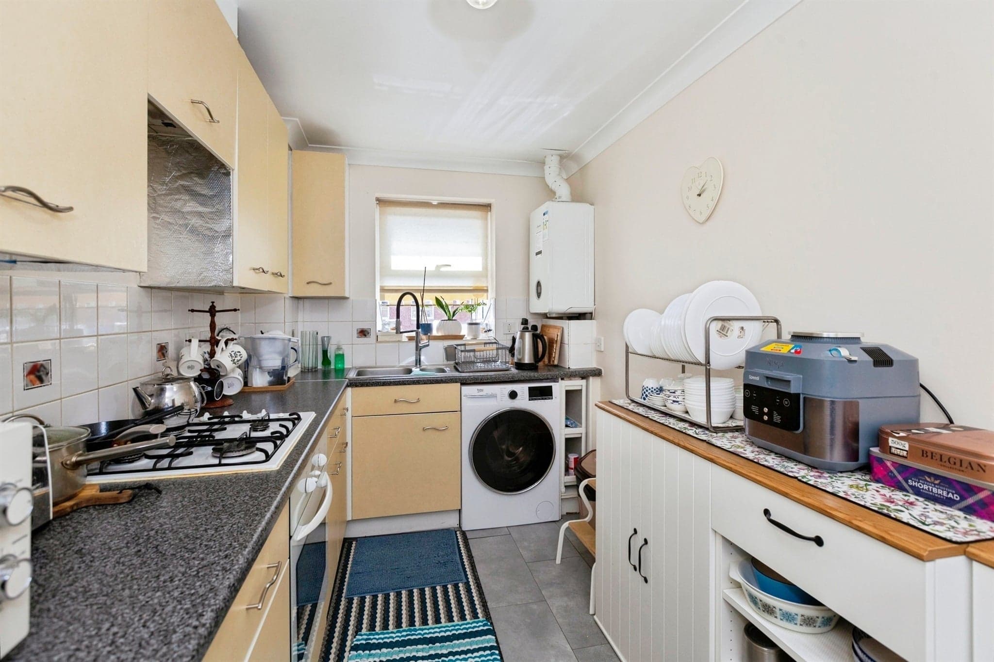 Property at Blunden Drive, SLOUGH